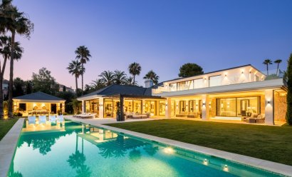 Einbýlishús - Nýbygging - Marbella -
                Marbella