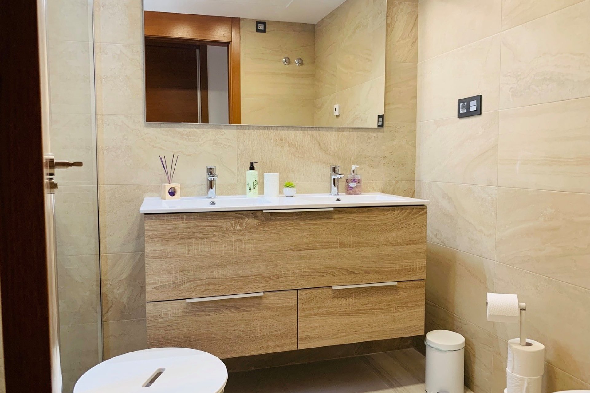 Endursala - Einbýlishús -
El Raso