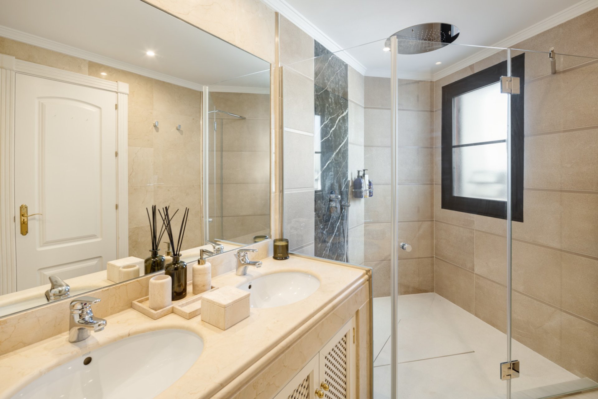 New Build - Villa -
Benahavís