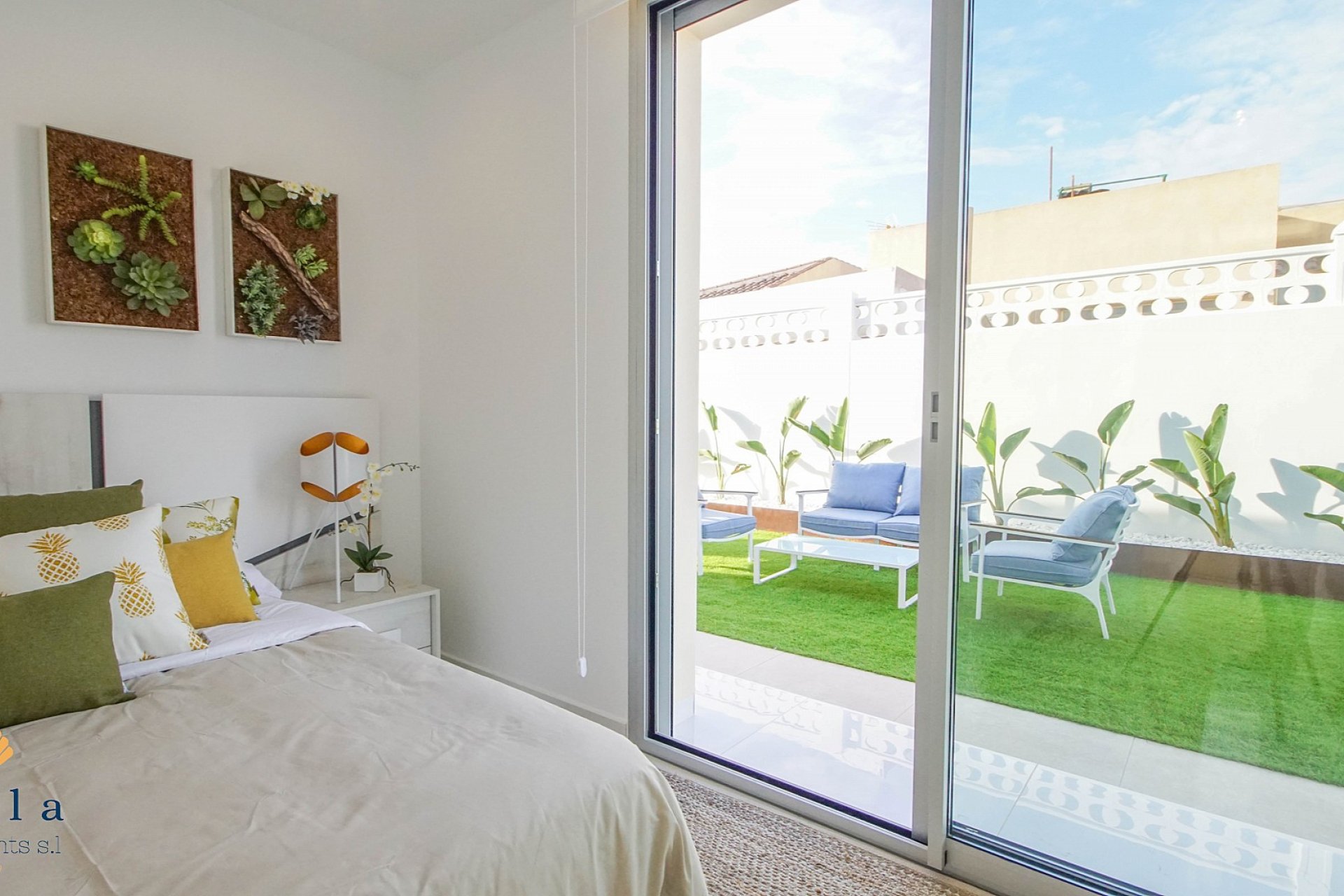 New Build - Villa -
Torrevieja