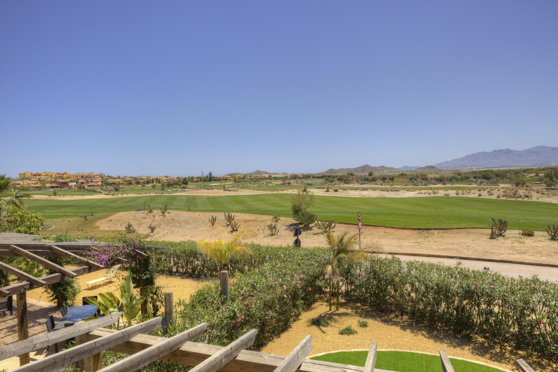 Nýbygging - Einbýlishús -
Cuevas Del Almanzora - Desert Springs Golf Club