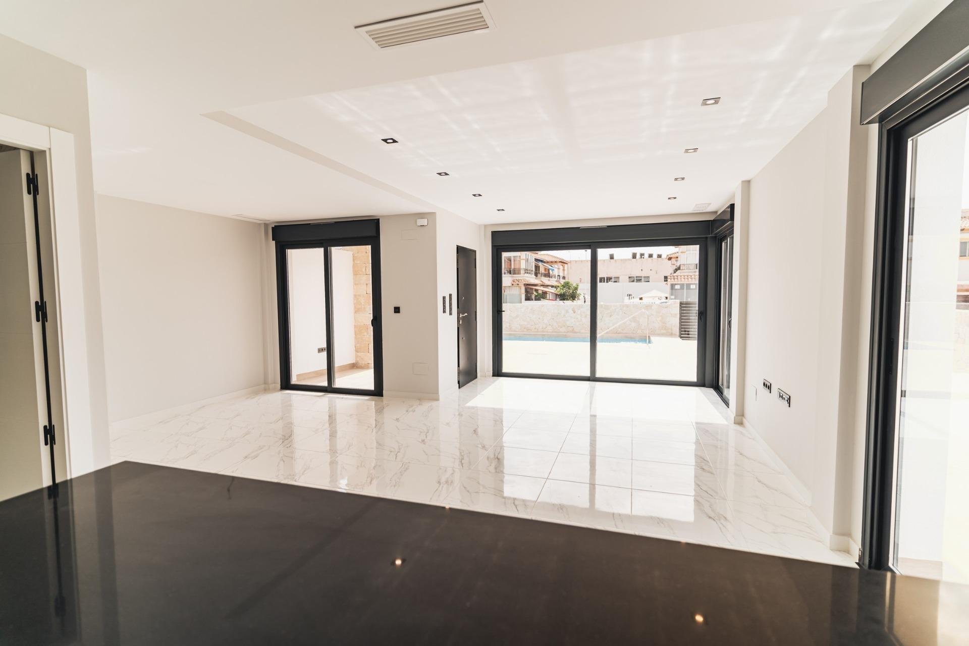 Nýbygging - Einbýlishús -
Orihuela Costa - Punta Prima