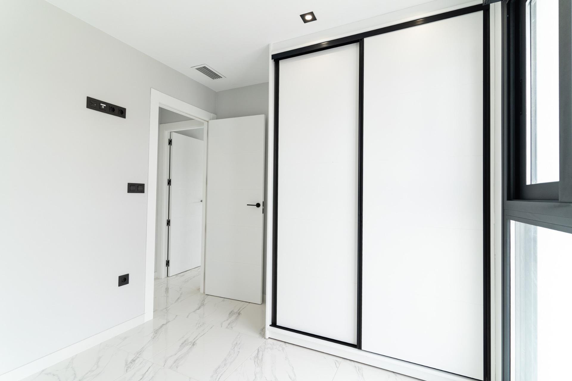 Nýbygging - Einbýlishús -
Orihuela Costa - Punta Prima