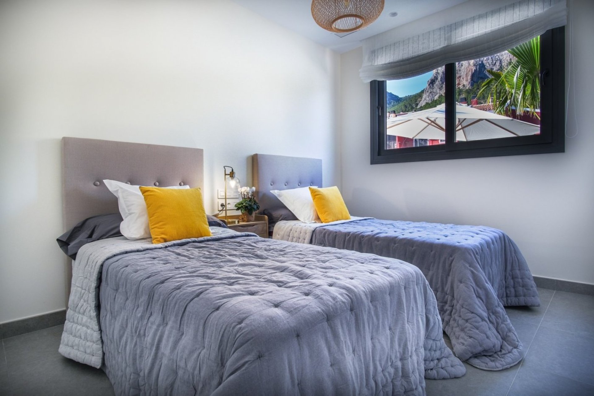 Nýbygging - Einbýlishús -
Polop - Urbanizaciones