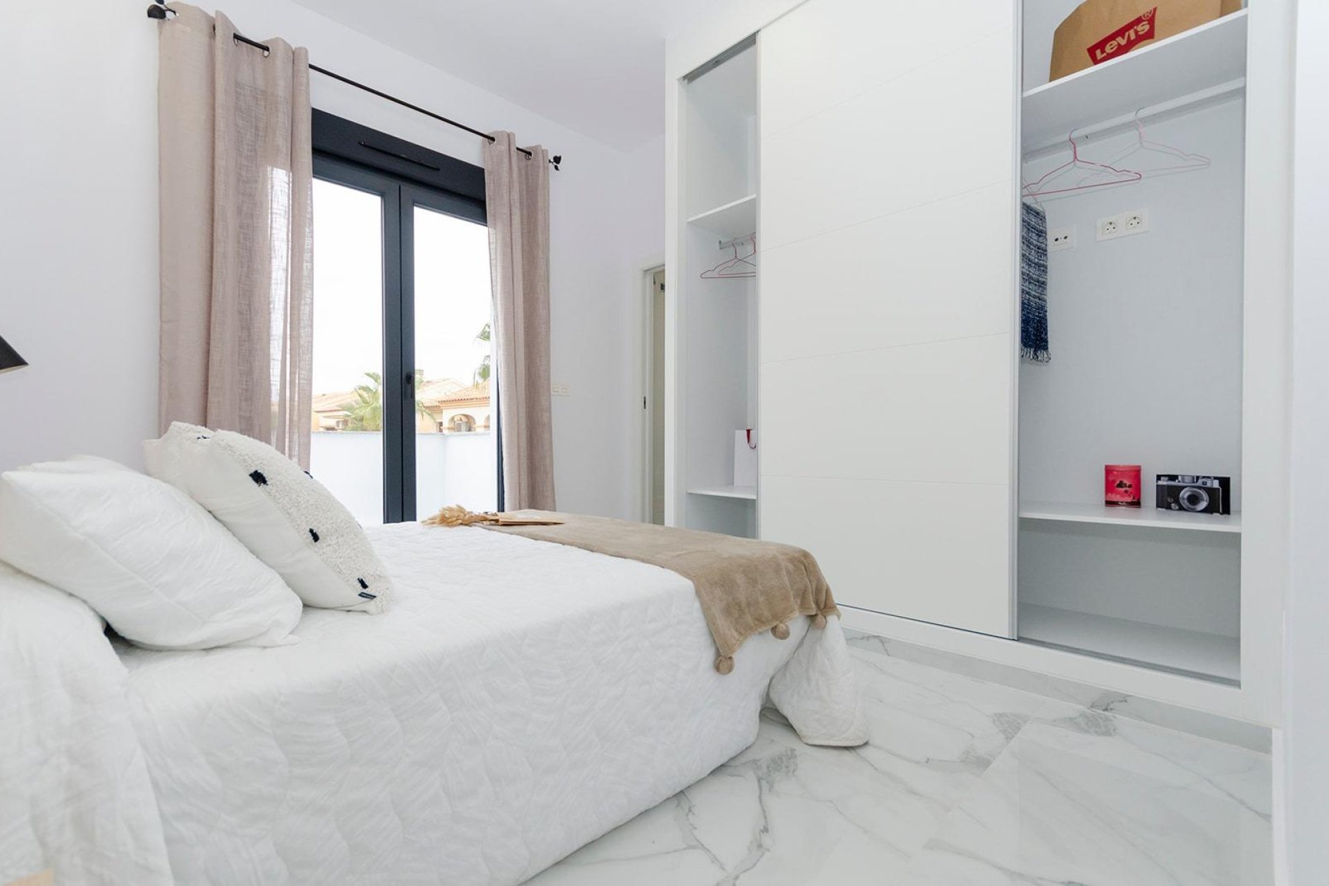 Nýbygging - Einbýlishús -
Torrevieja - Torretas