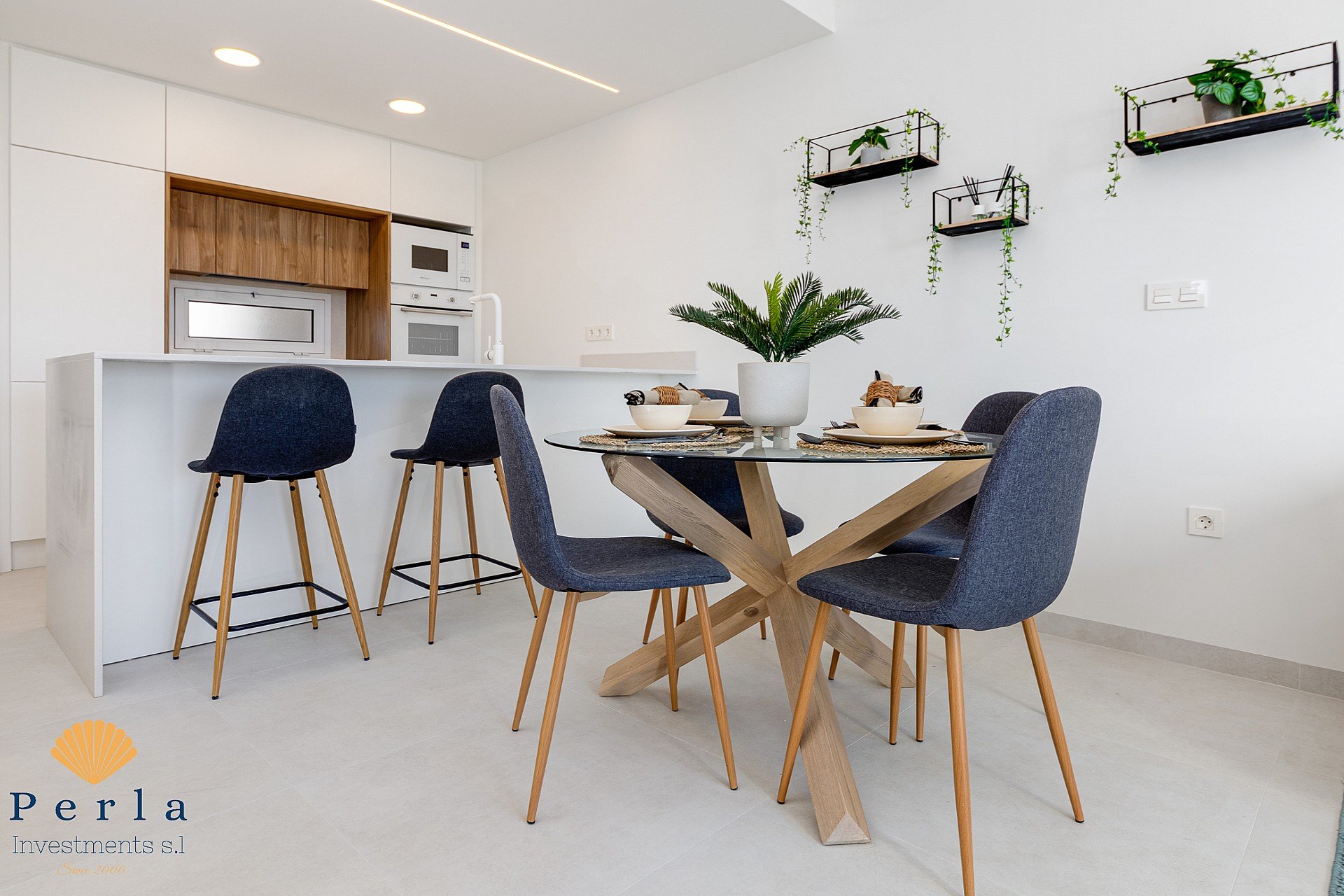 Obra nueva - Apartamento -
El Raso
