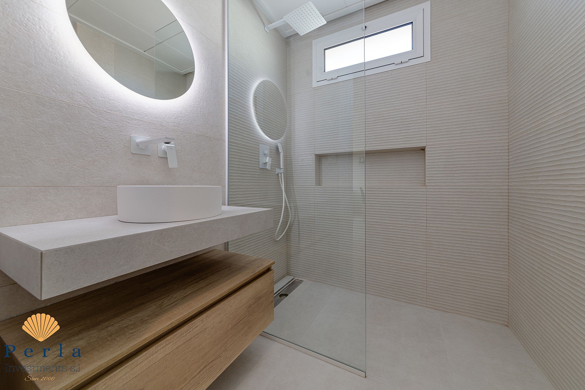Obra nueva - Apartamento -
El Raso