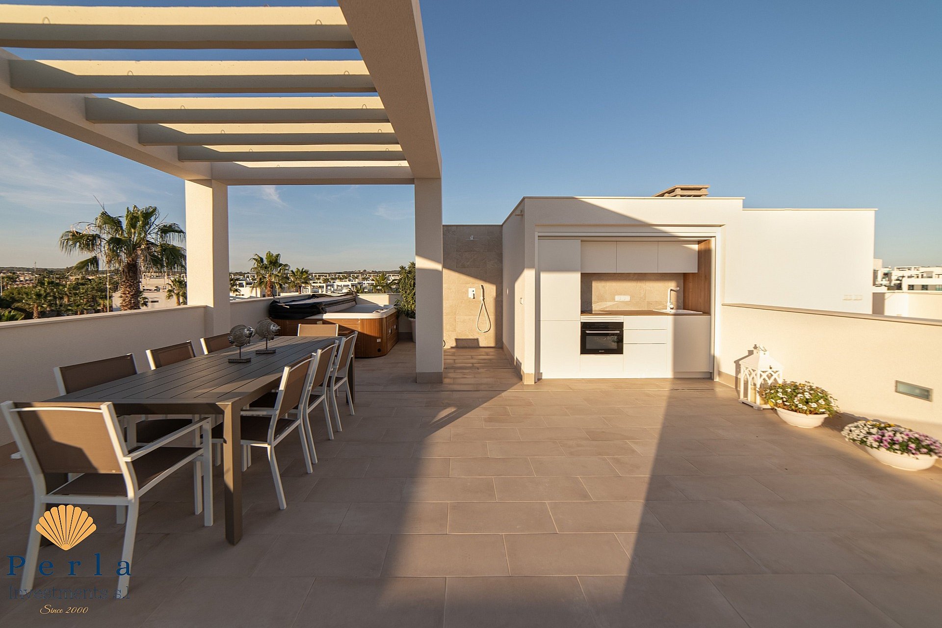 Obra nueva - Apartamento -
El Raso