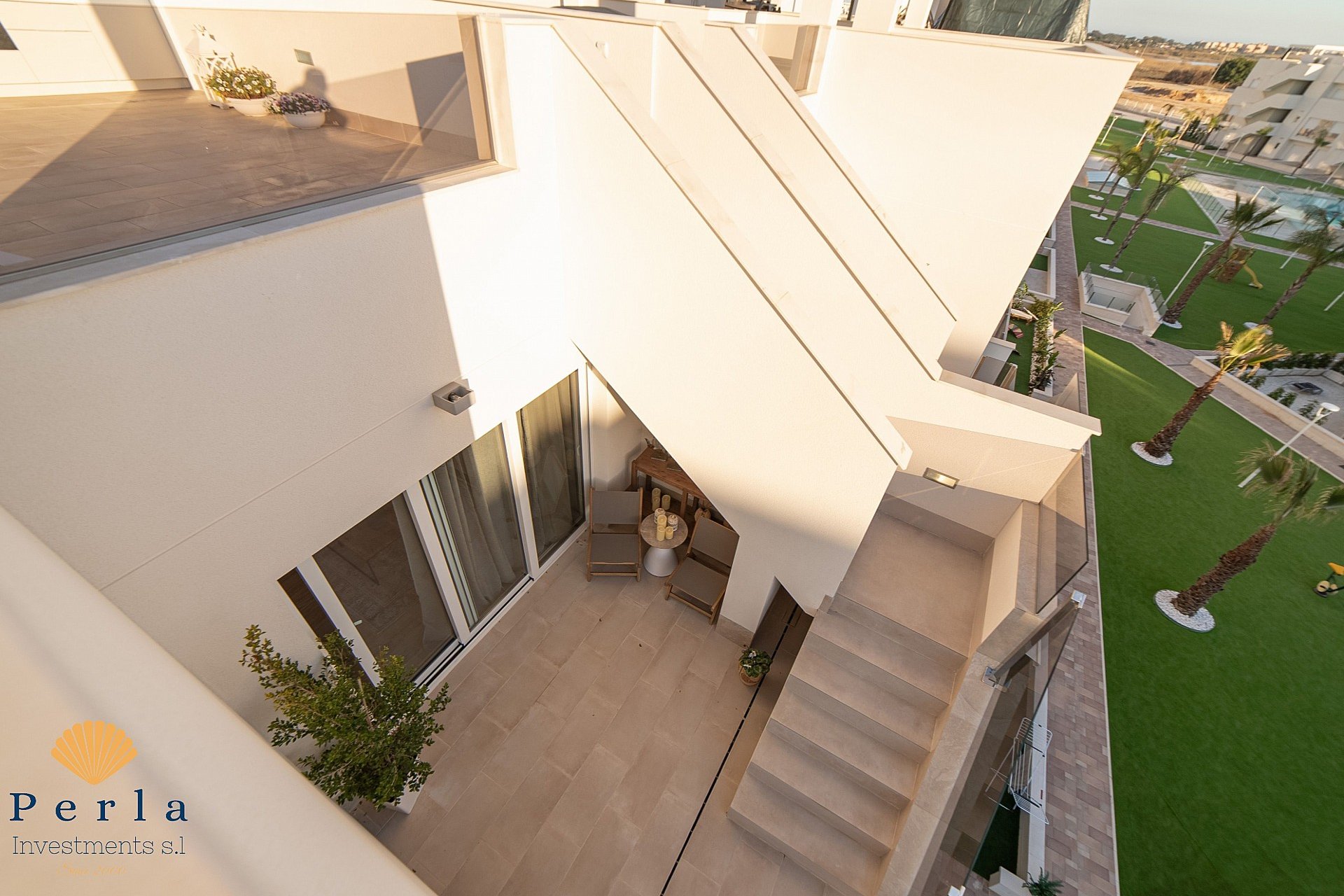 Obra nueva - Apartamento -
El Raso