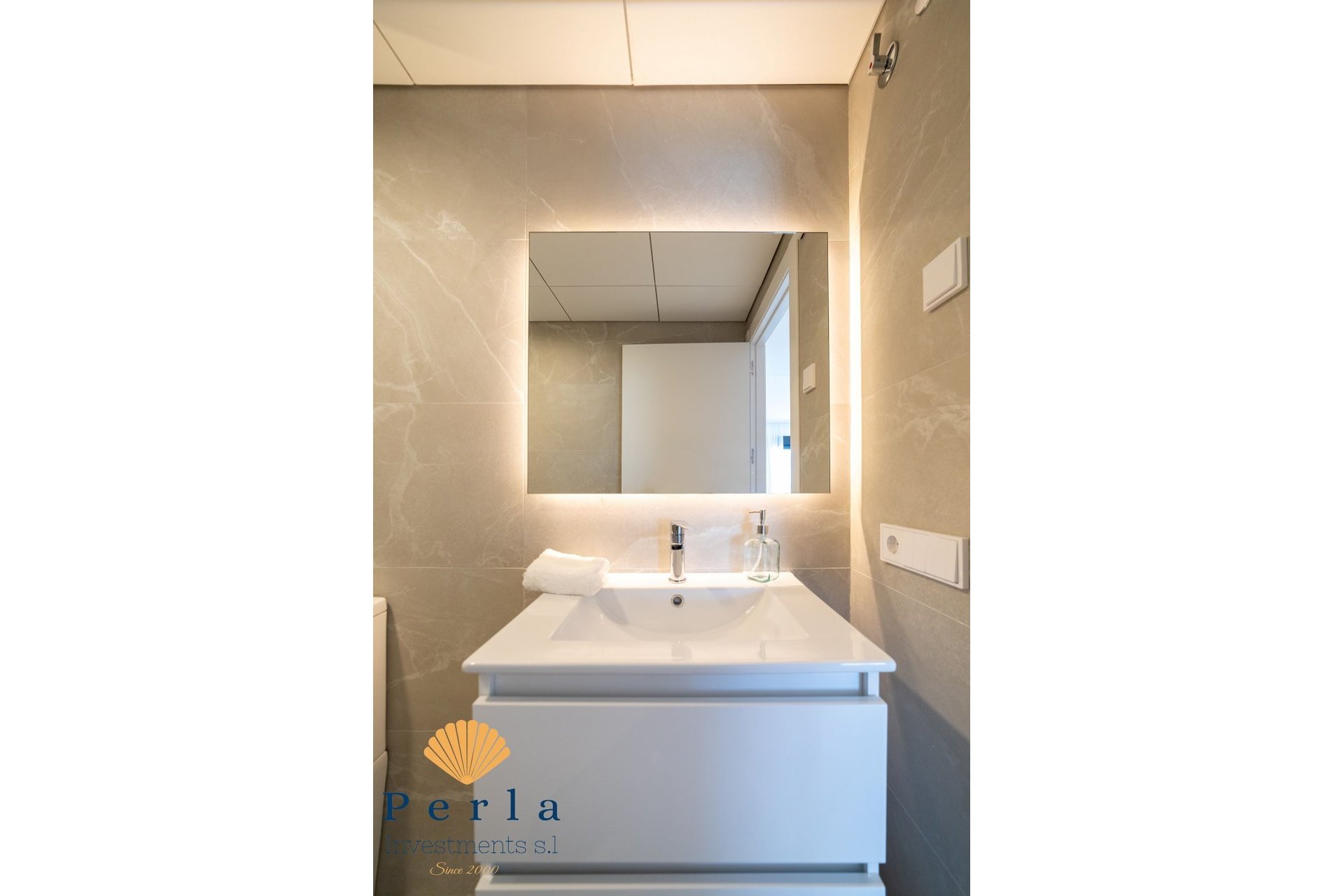 Obra nueva - Apartamento -
Gran Alacant