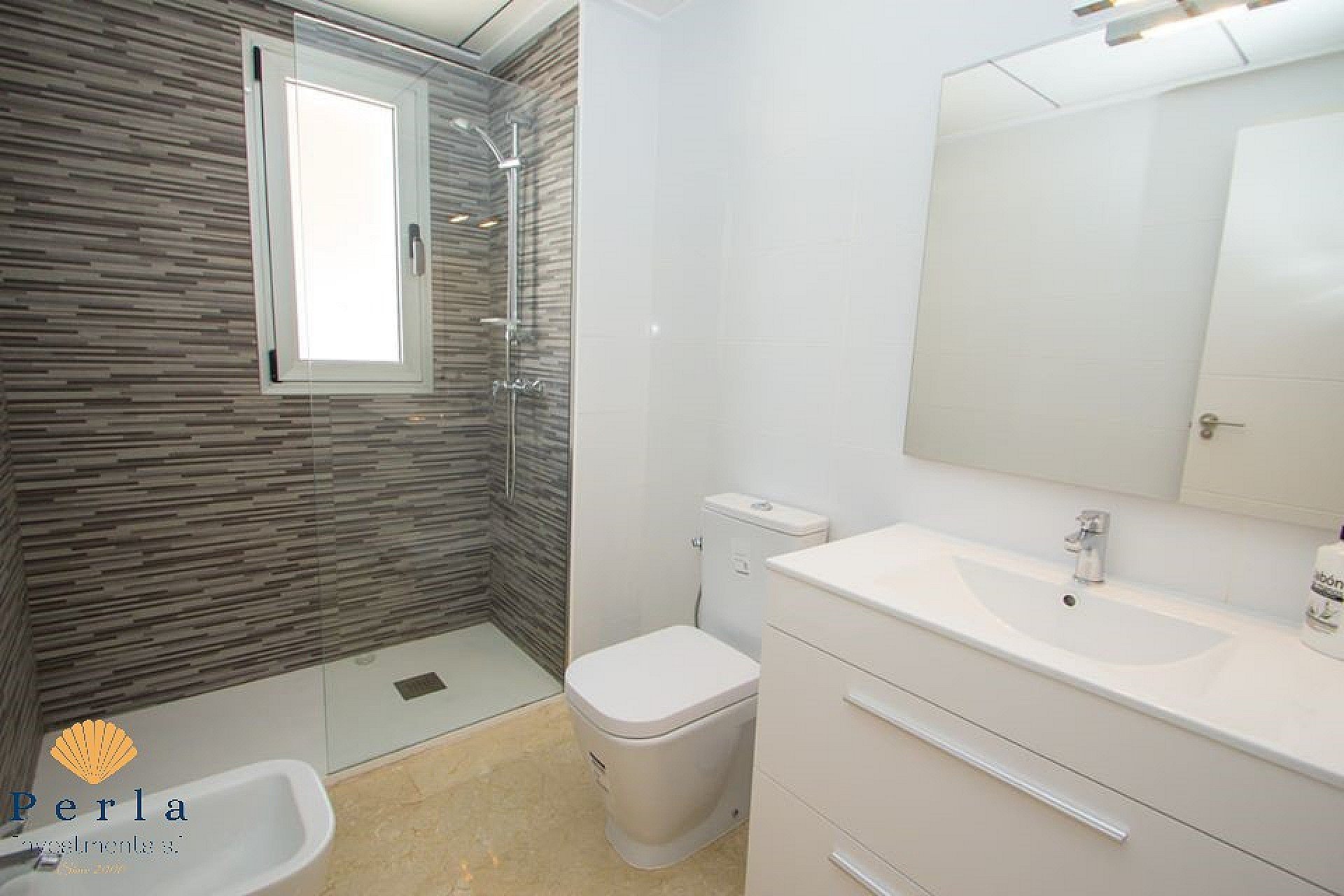 Obra nueva - Apartamento -
Las Filipinas