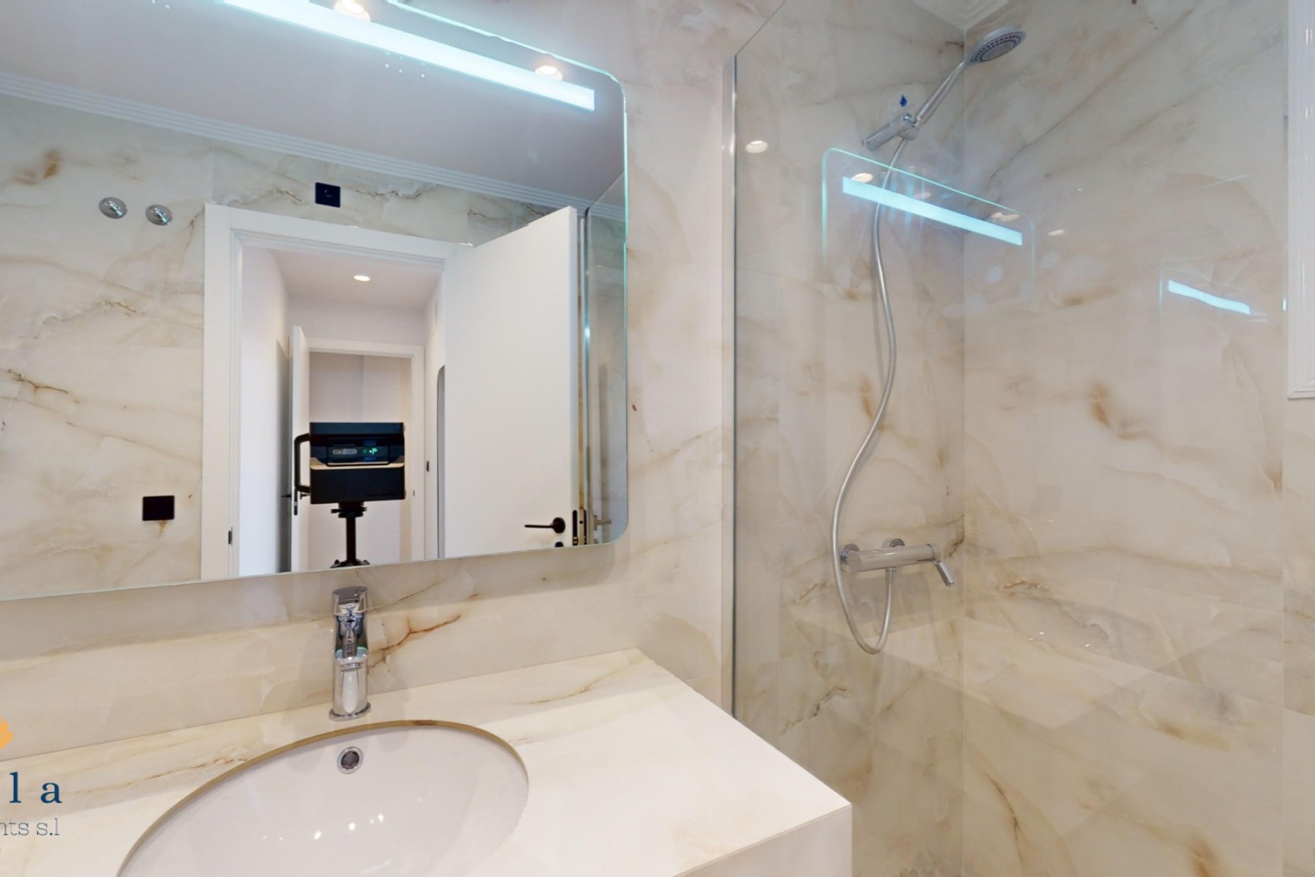 Obra nueva - Apartamento -
San Miguel de Salinas