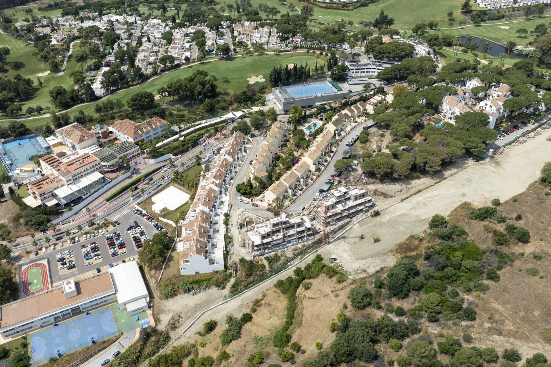 Obra nueva - Ático -
Marbella