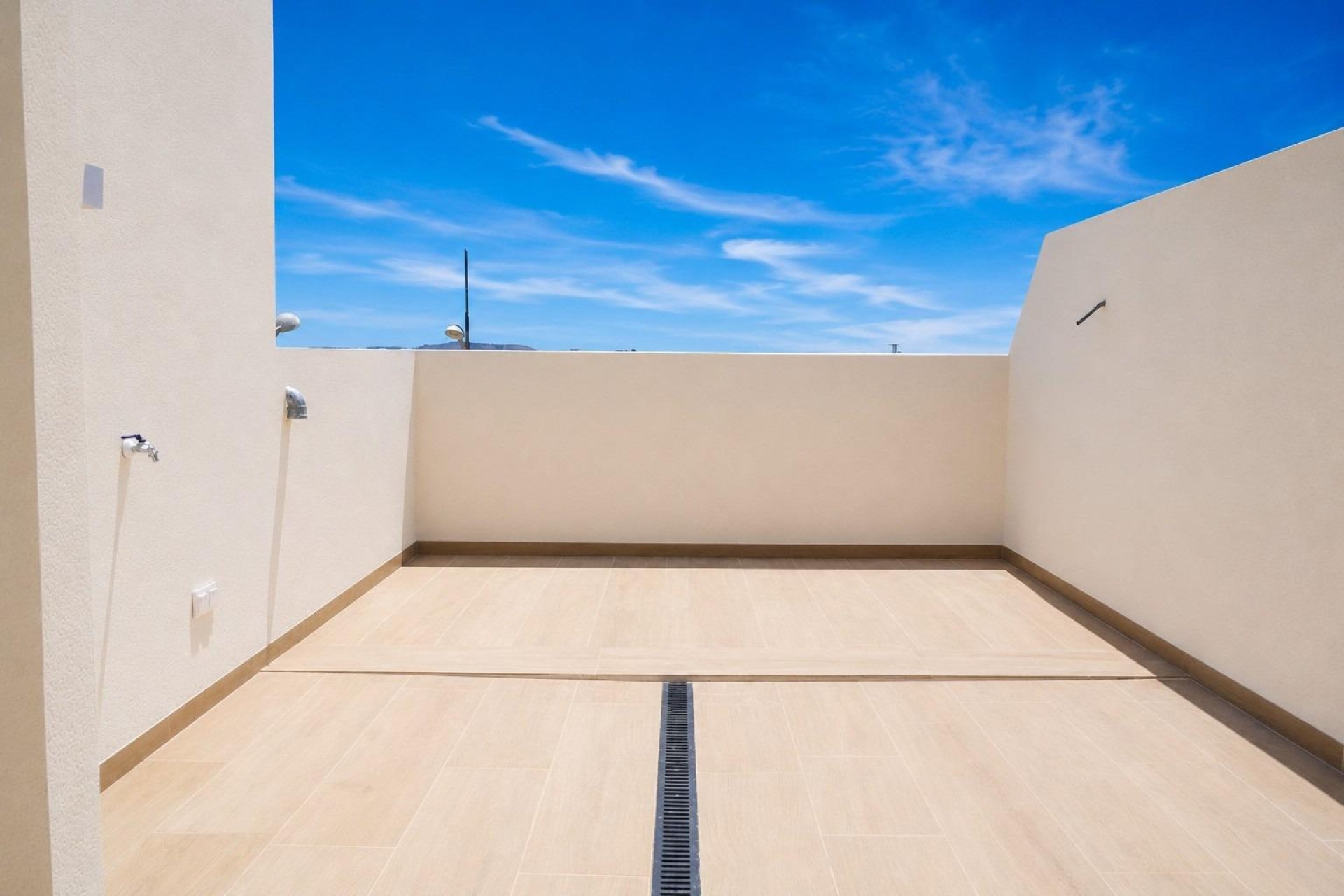 Obra nueva - town house -
Dolores - Sector 2