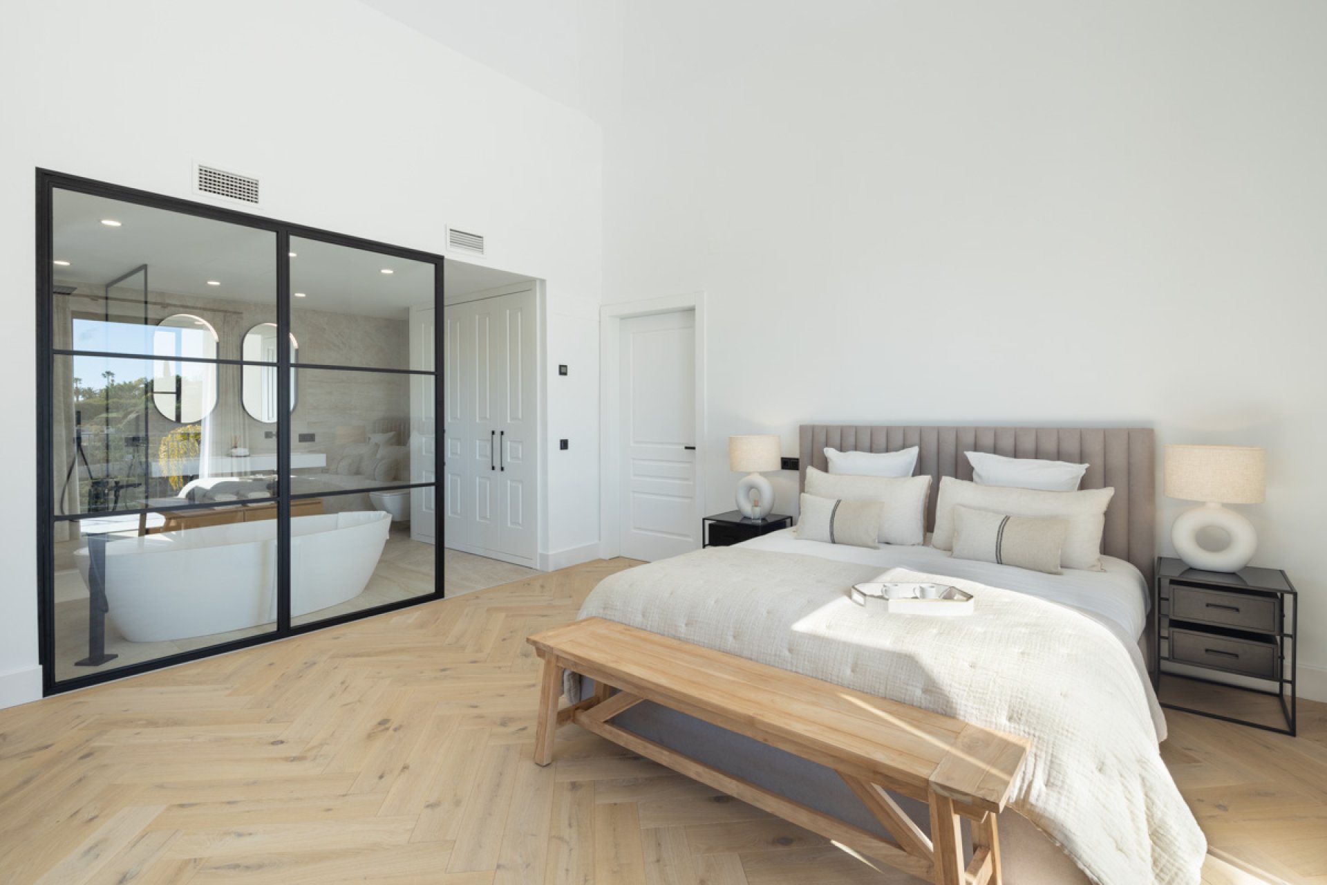 Obra nueva - Villa -
Benahavís