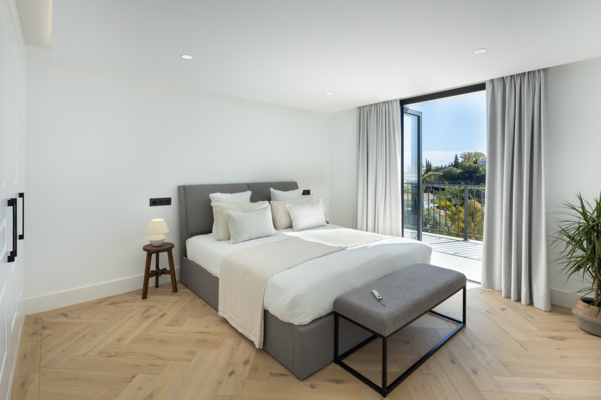 Obra nueva - Villa -
Benahavís