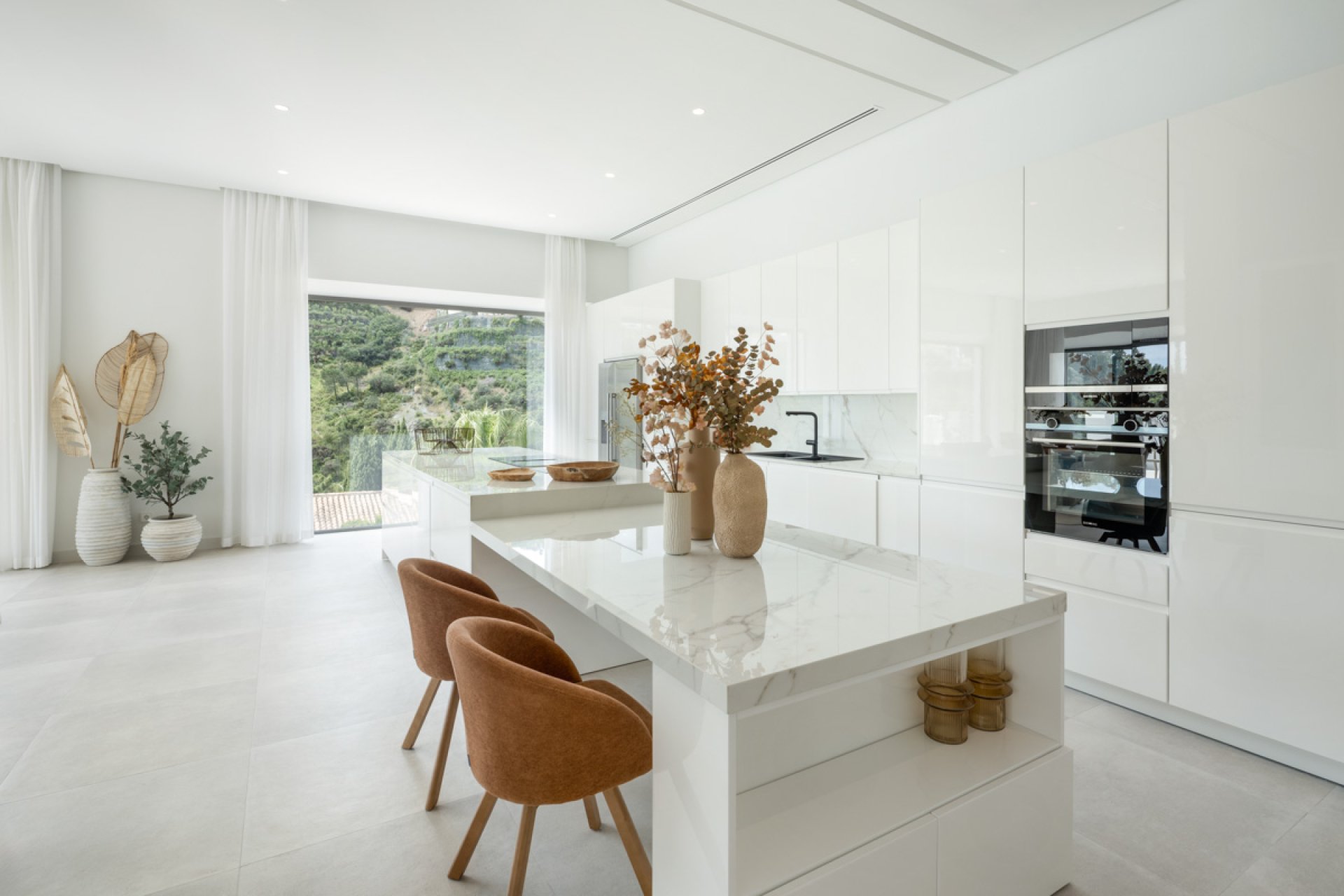 Obra nueva - Villa -
Benahavís