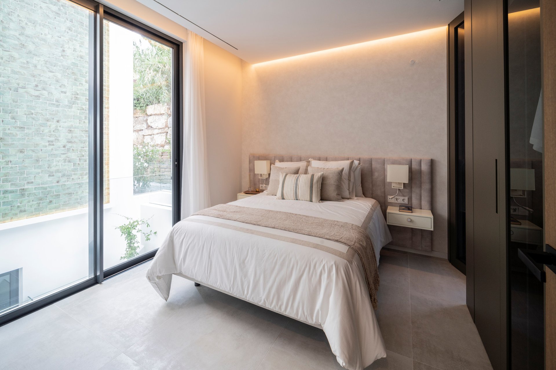 Obra nueva - Villa -
Benahavís