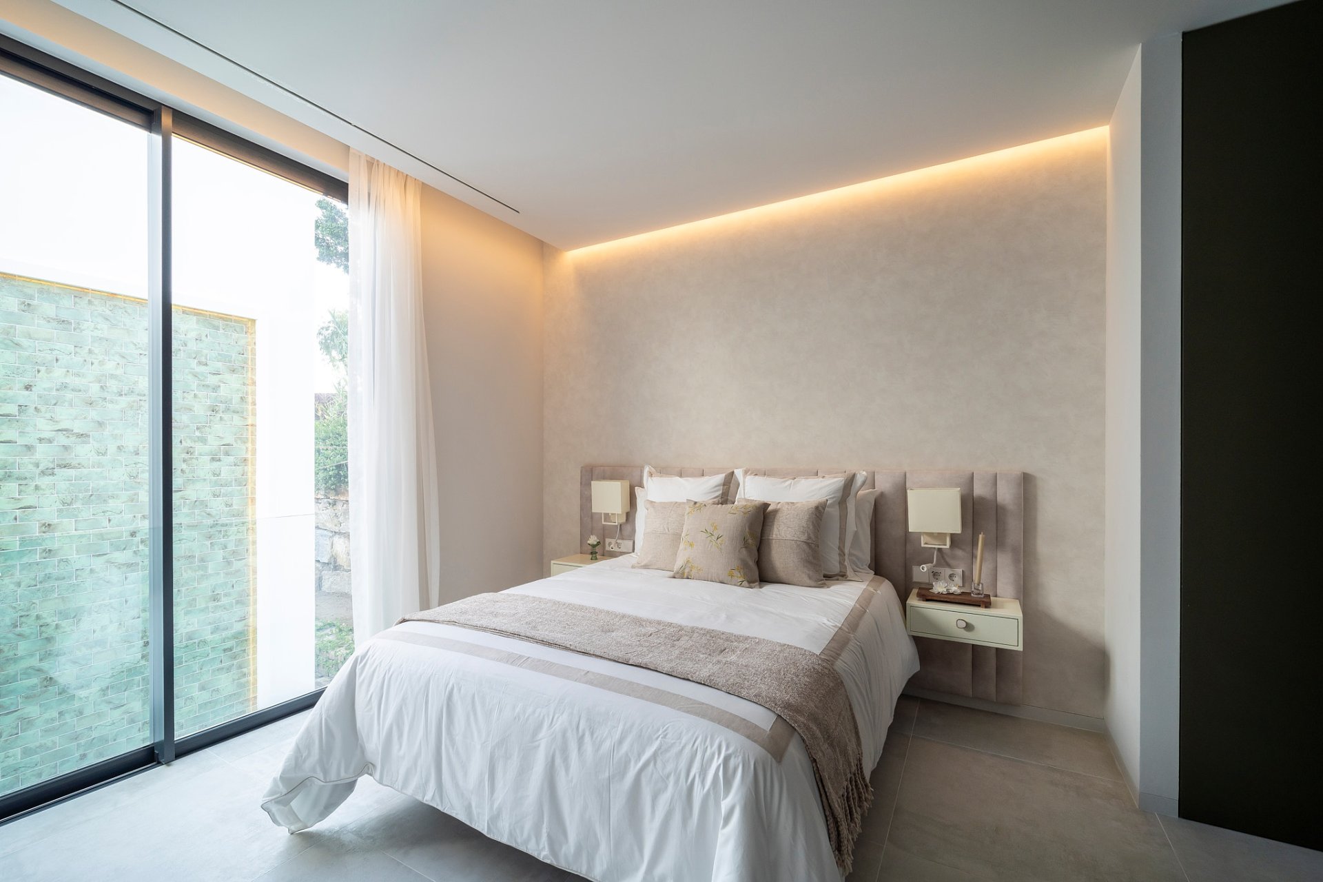 Obra nueva - Villa -
Benahavís