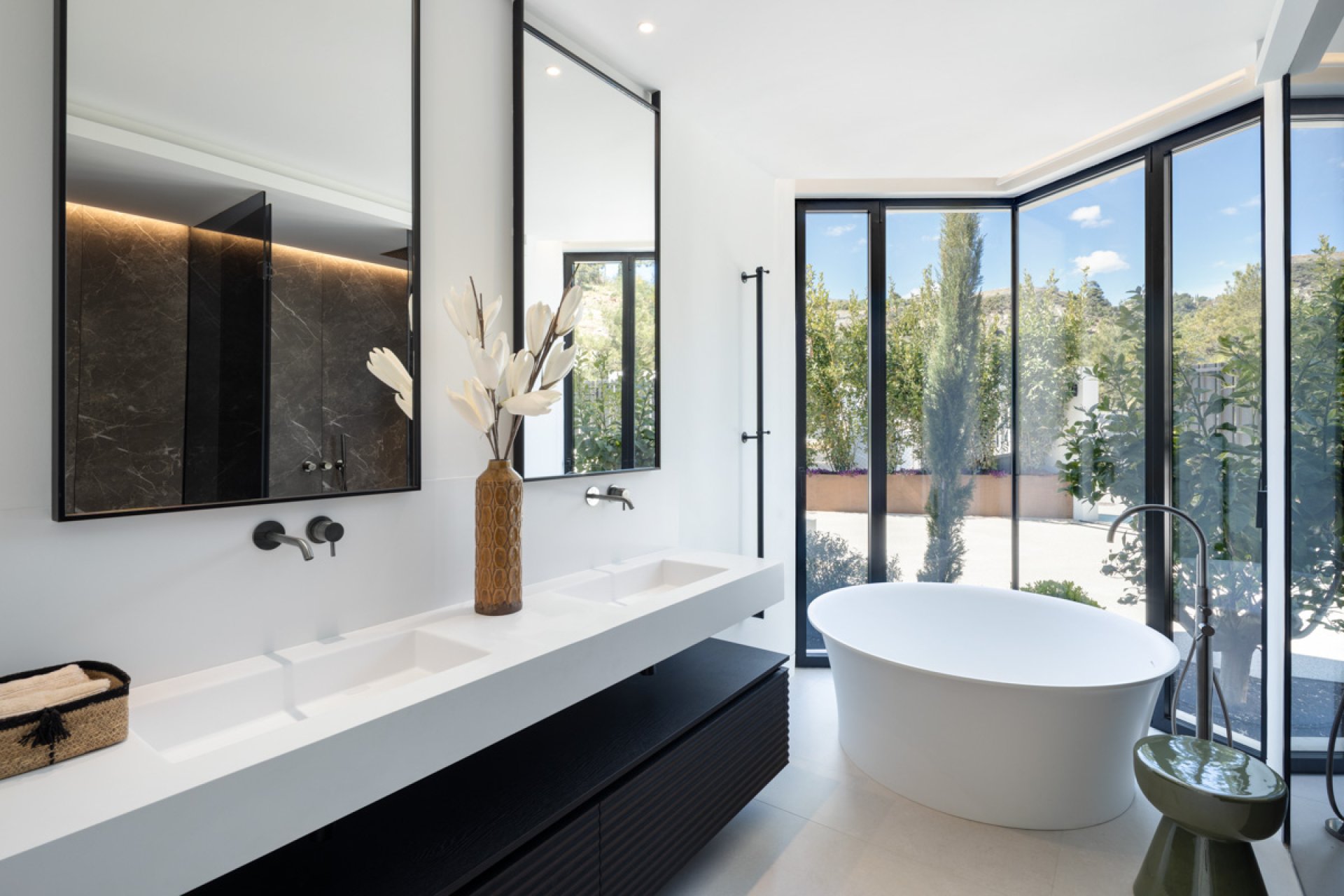 Obra nueva - Villa -
Benahavís