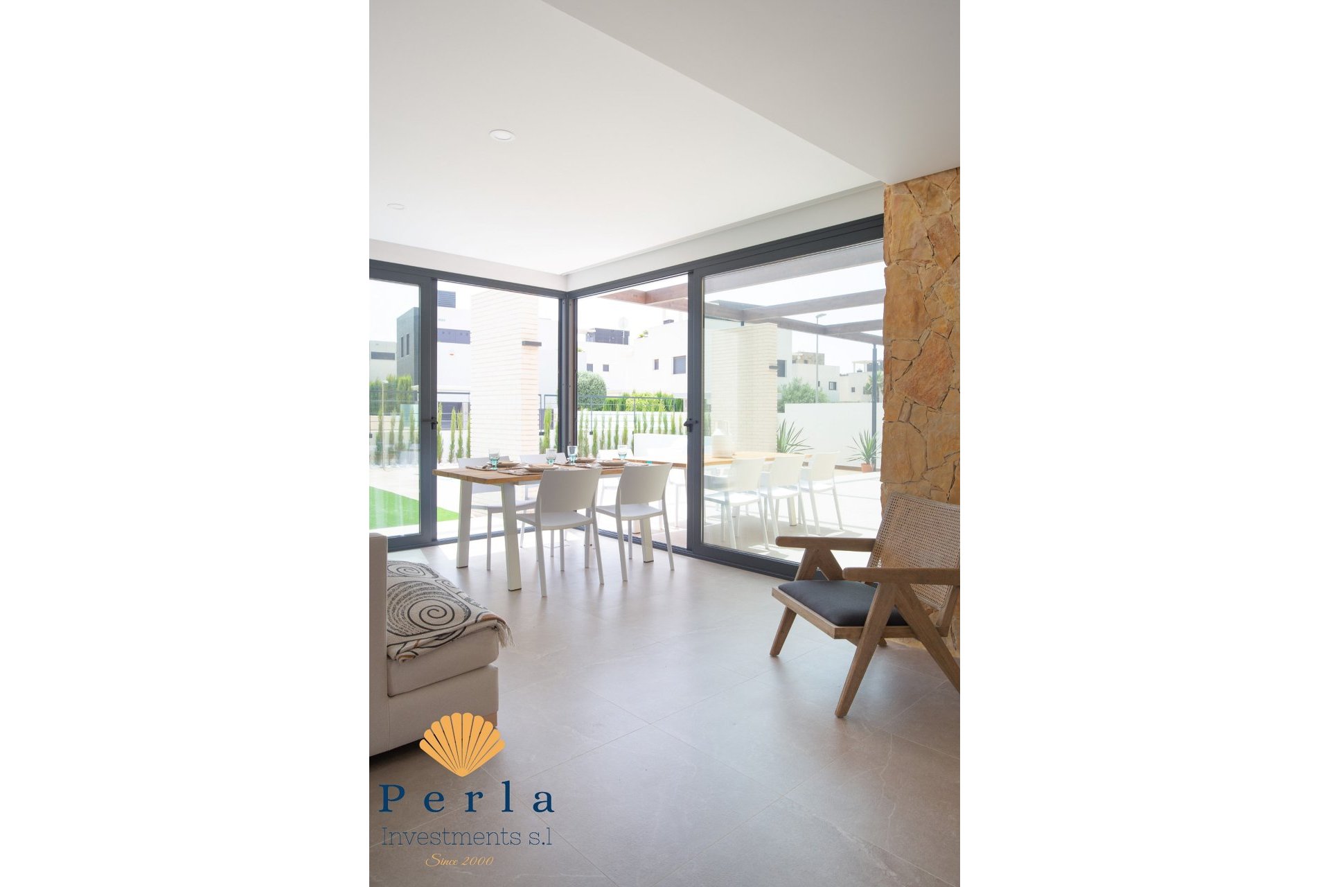 Obra nueva - Villa -
Campoamor