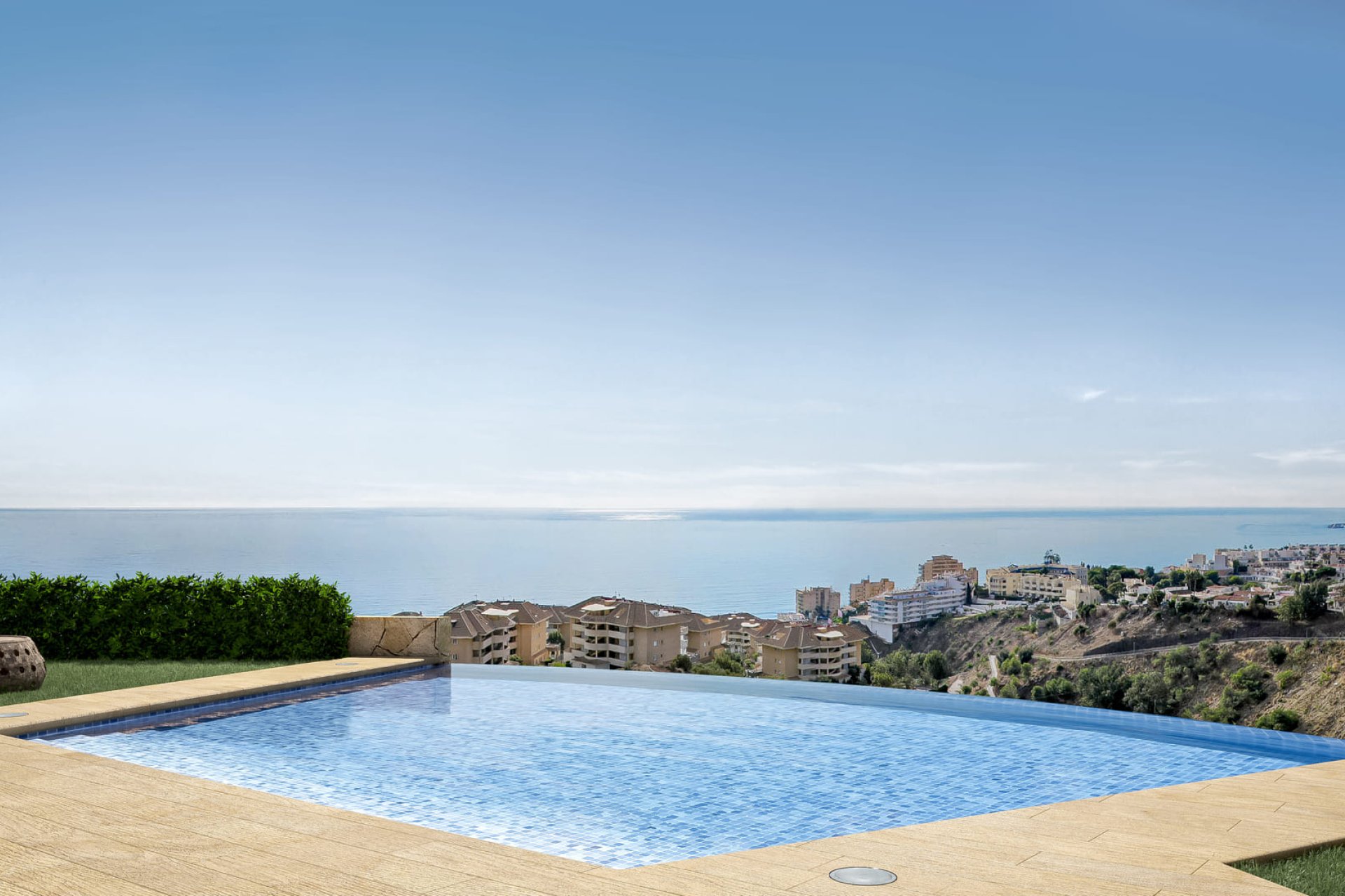 Obra nueva - Villa -
Fuengirola