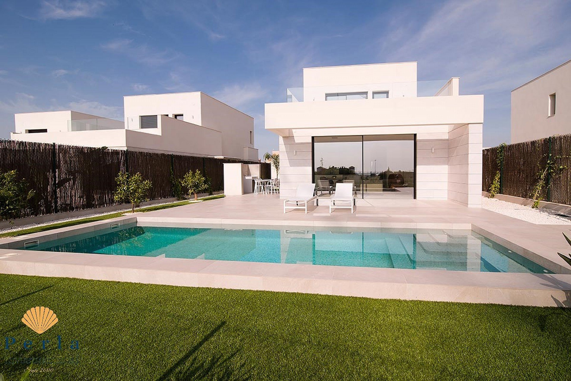 Obra nueva - Villa -
Los Montesinos