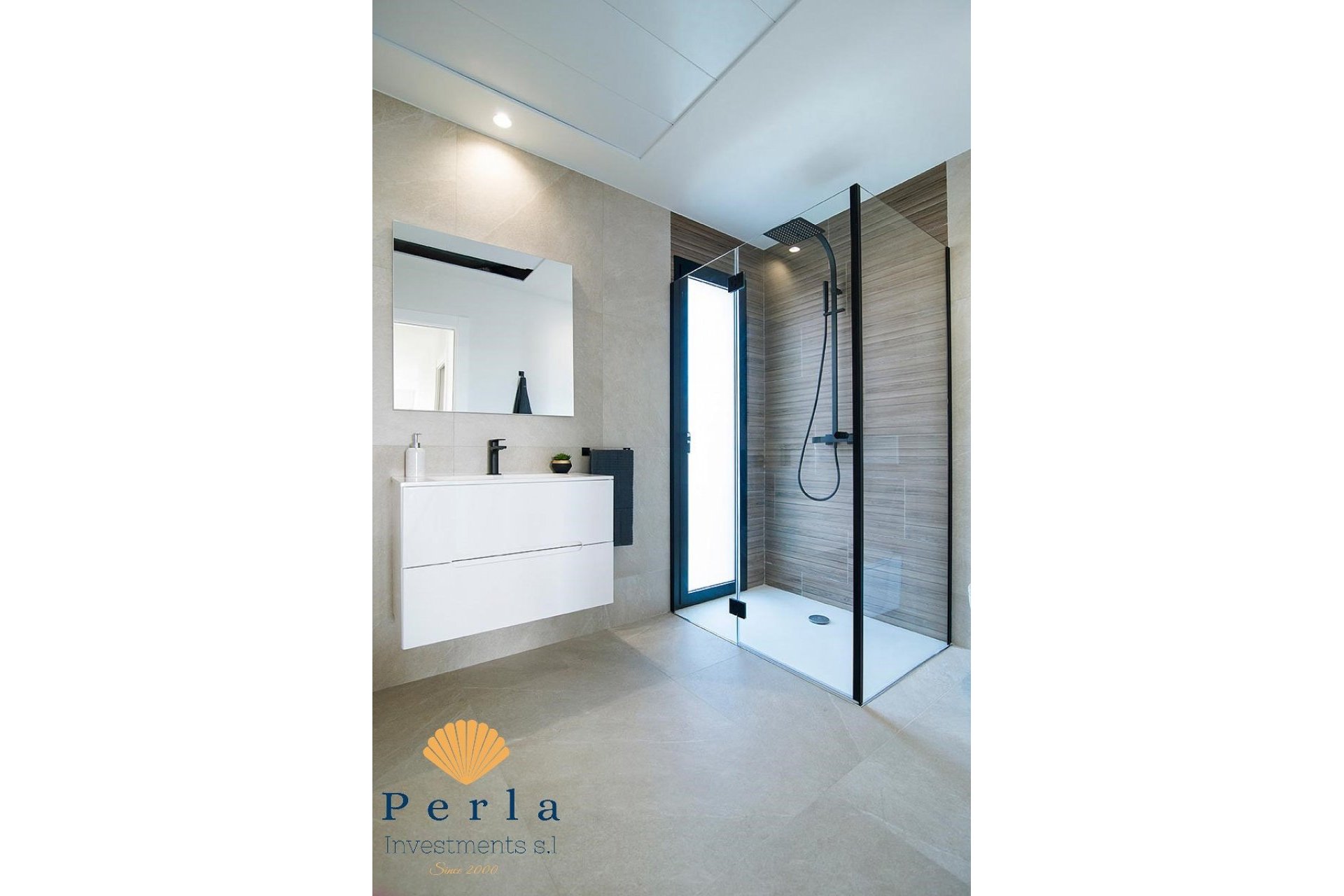 Obra nueva - Villa -
Los Montesinos