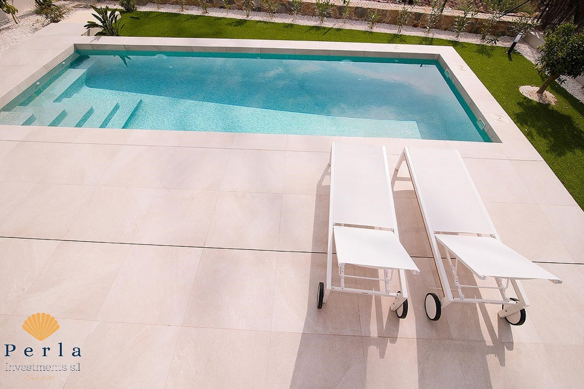 Obra nueva - Villa -
Los Montesinos