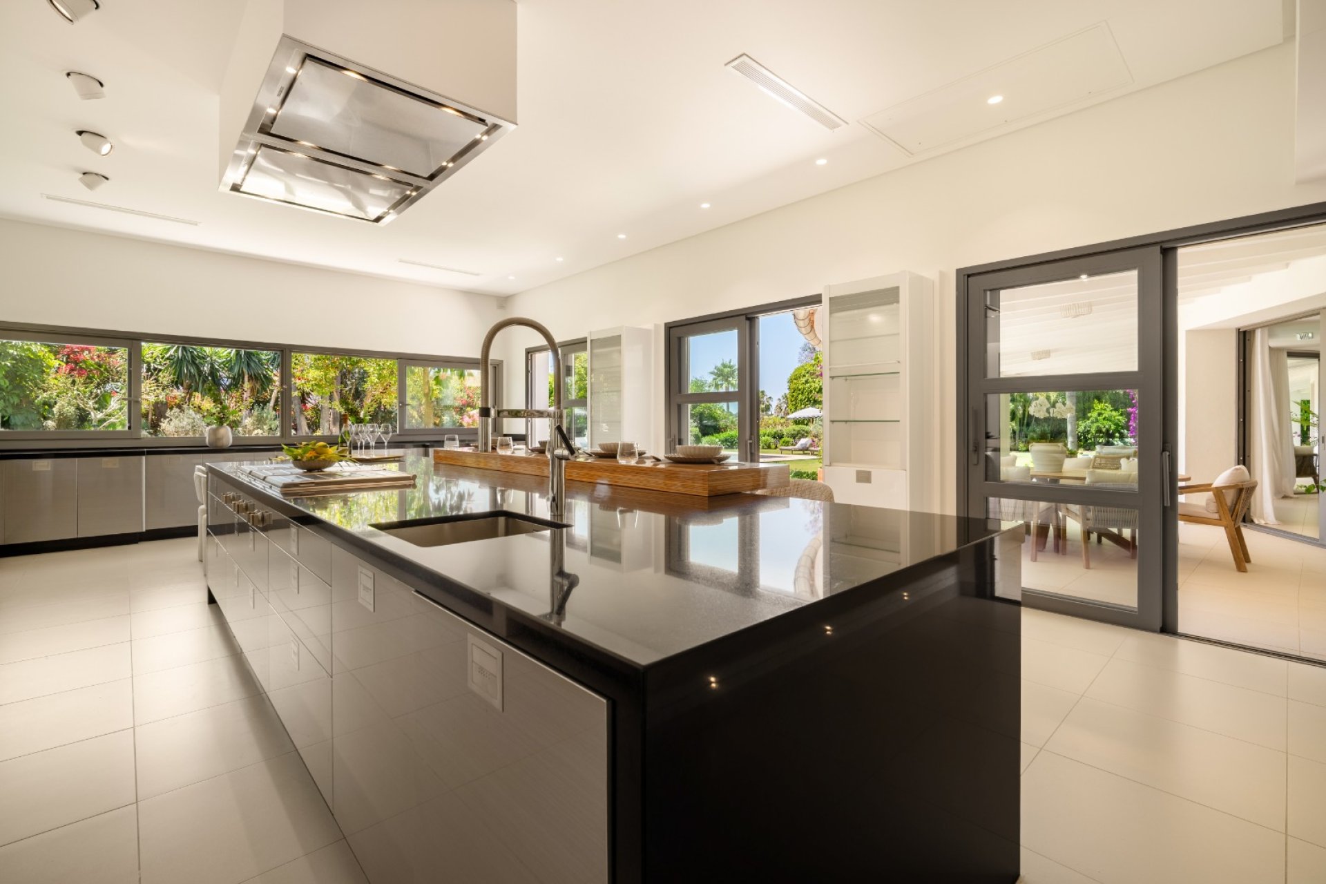 Obra nueva - Villa -
Marbella