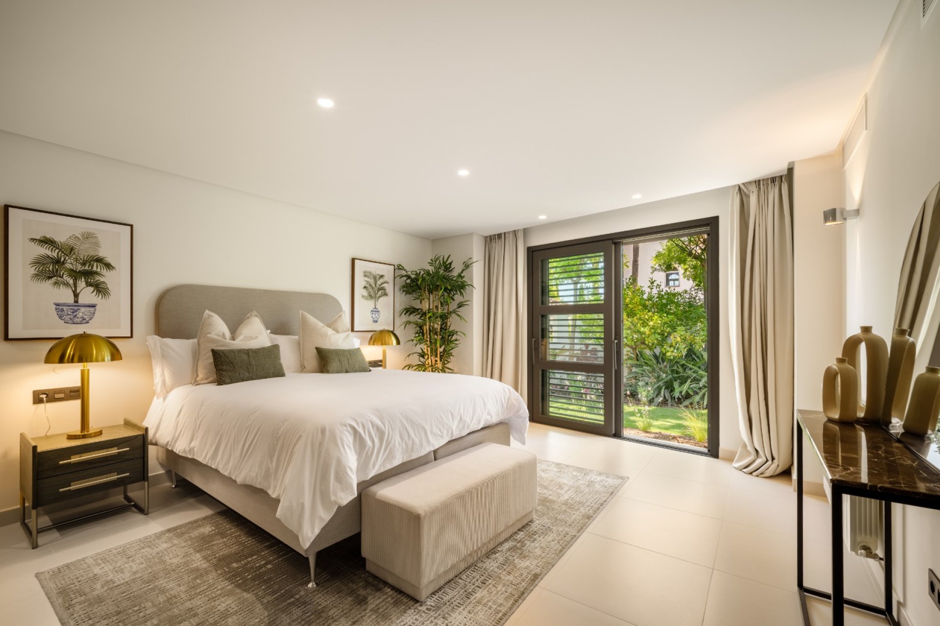 Obra nueva - Villa -
Marbella