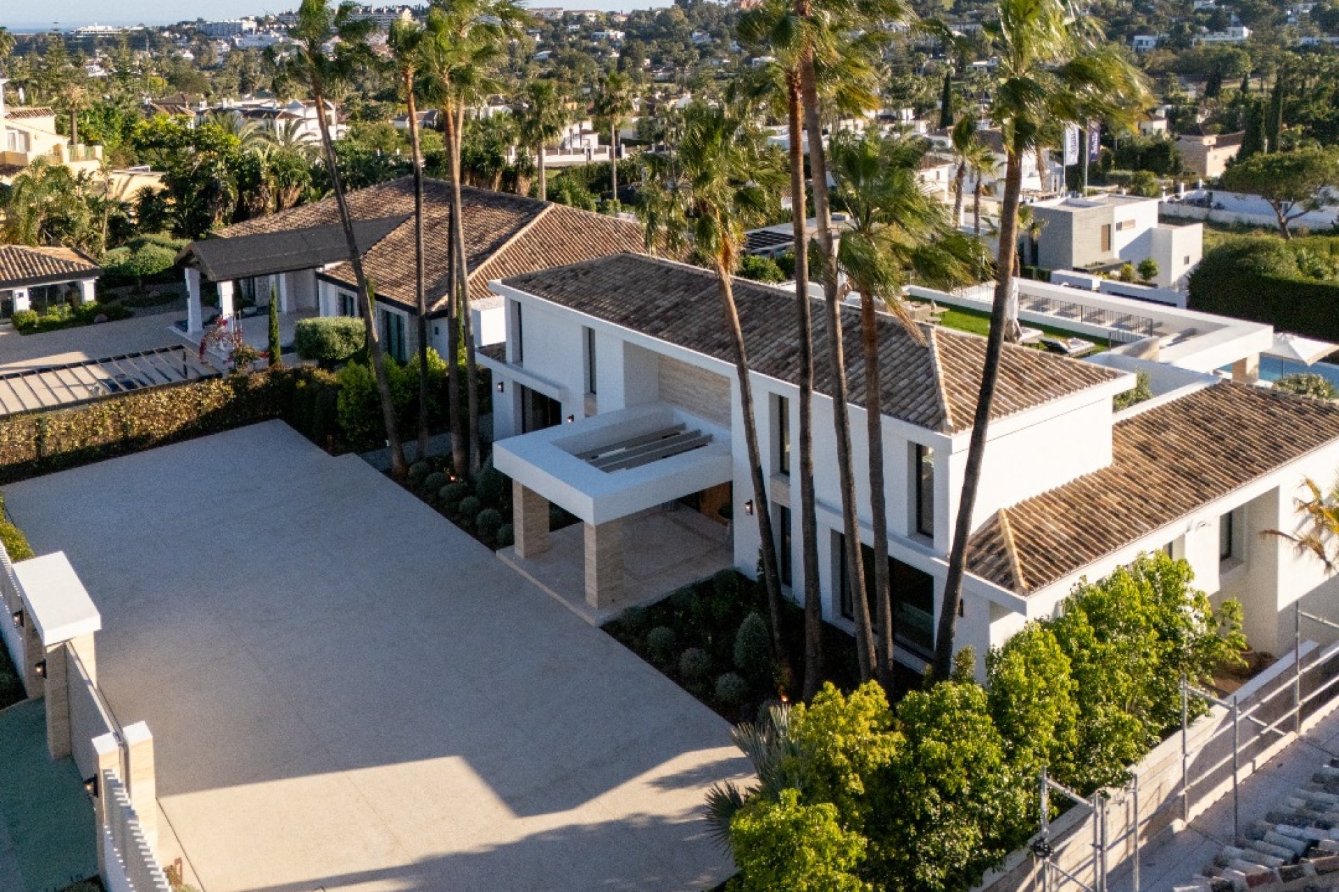 Obra nueva - Villa -
Marbella