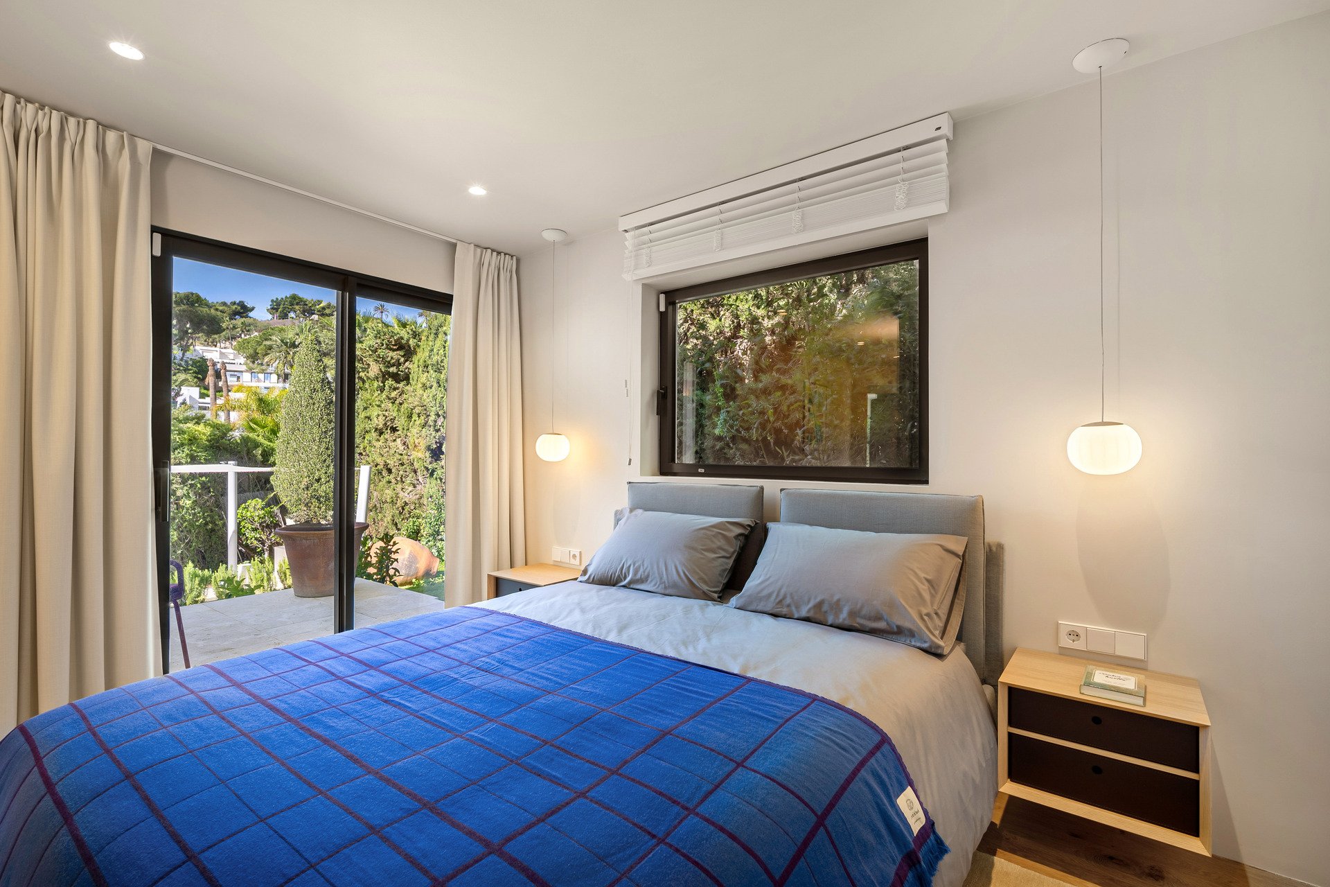 Obra nueva - Villa -
Marbella