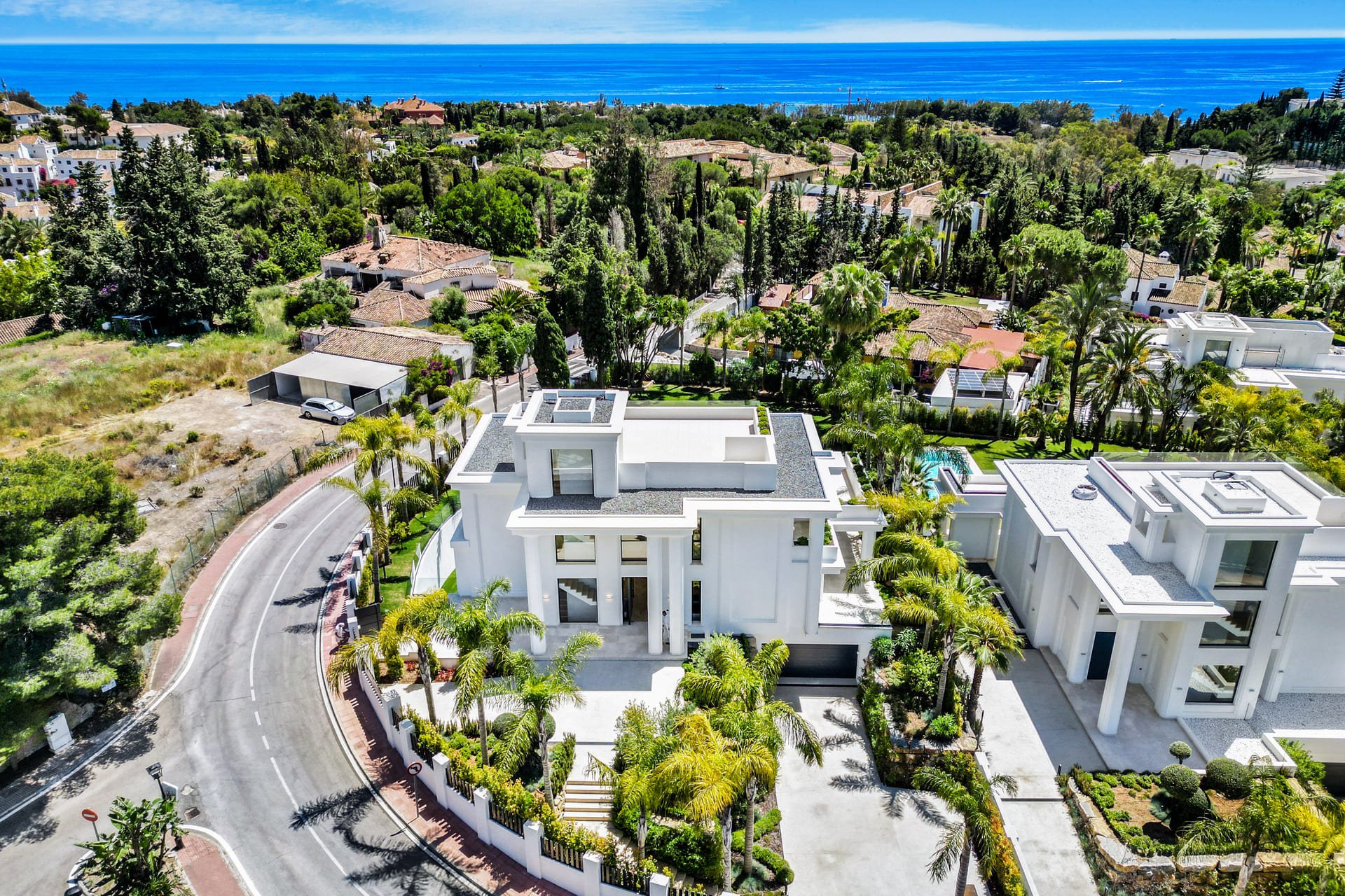 Obra nueva - Villa -
Marbella