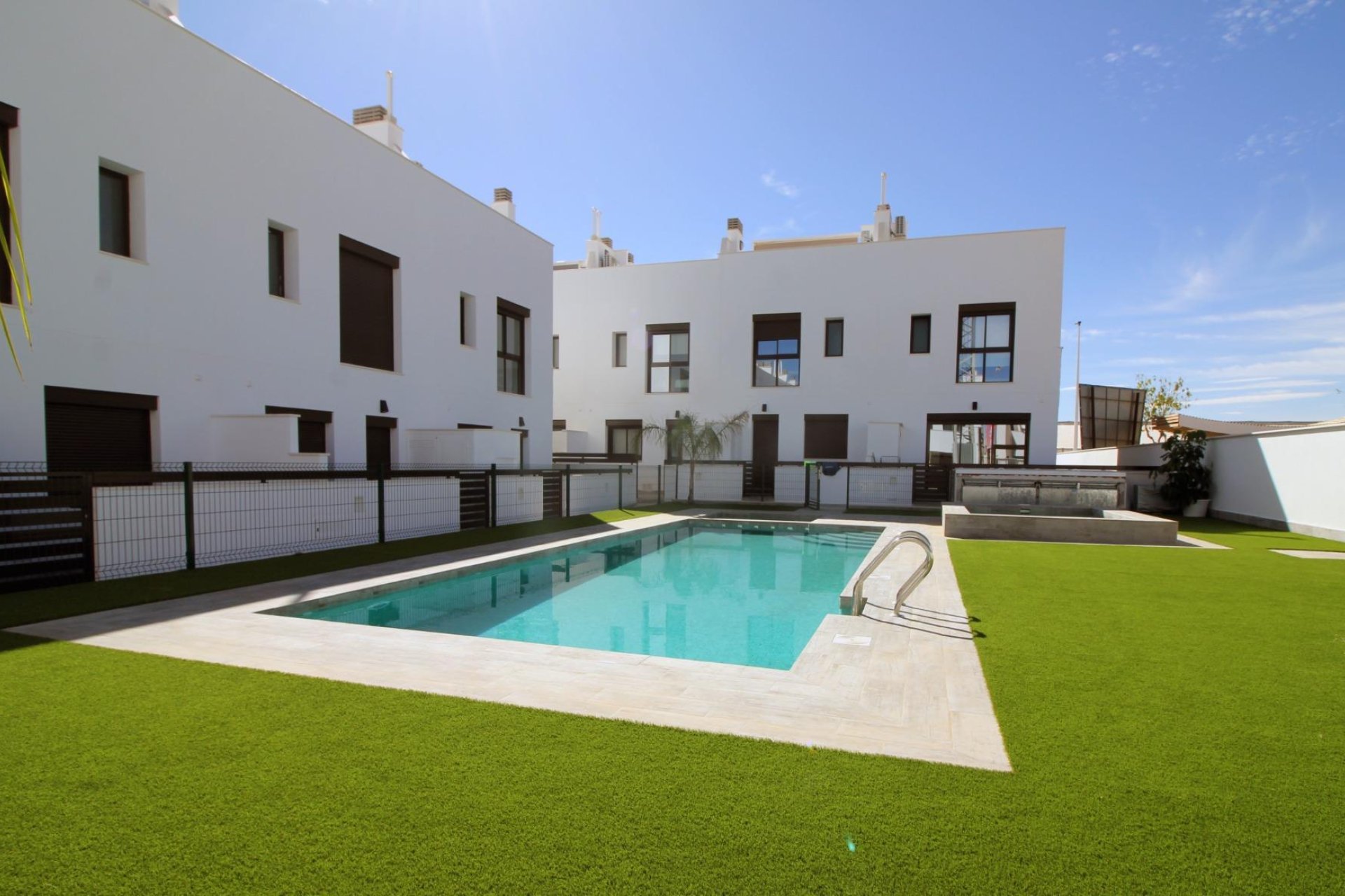 Obra nueva - Villa -
Pilar de la Horadada - parque Andromeda