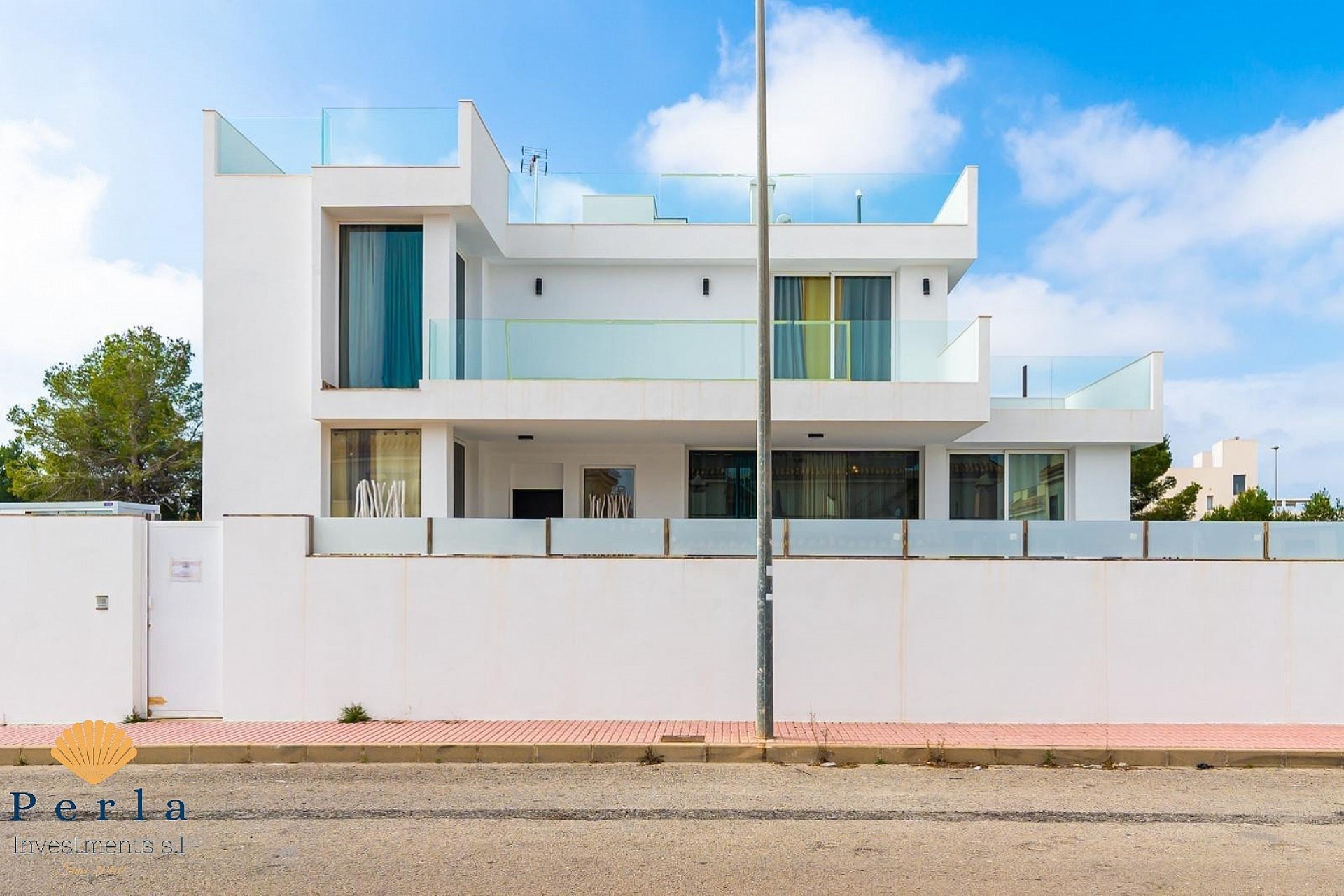Obra nueva - Villa -
Villamartin