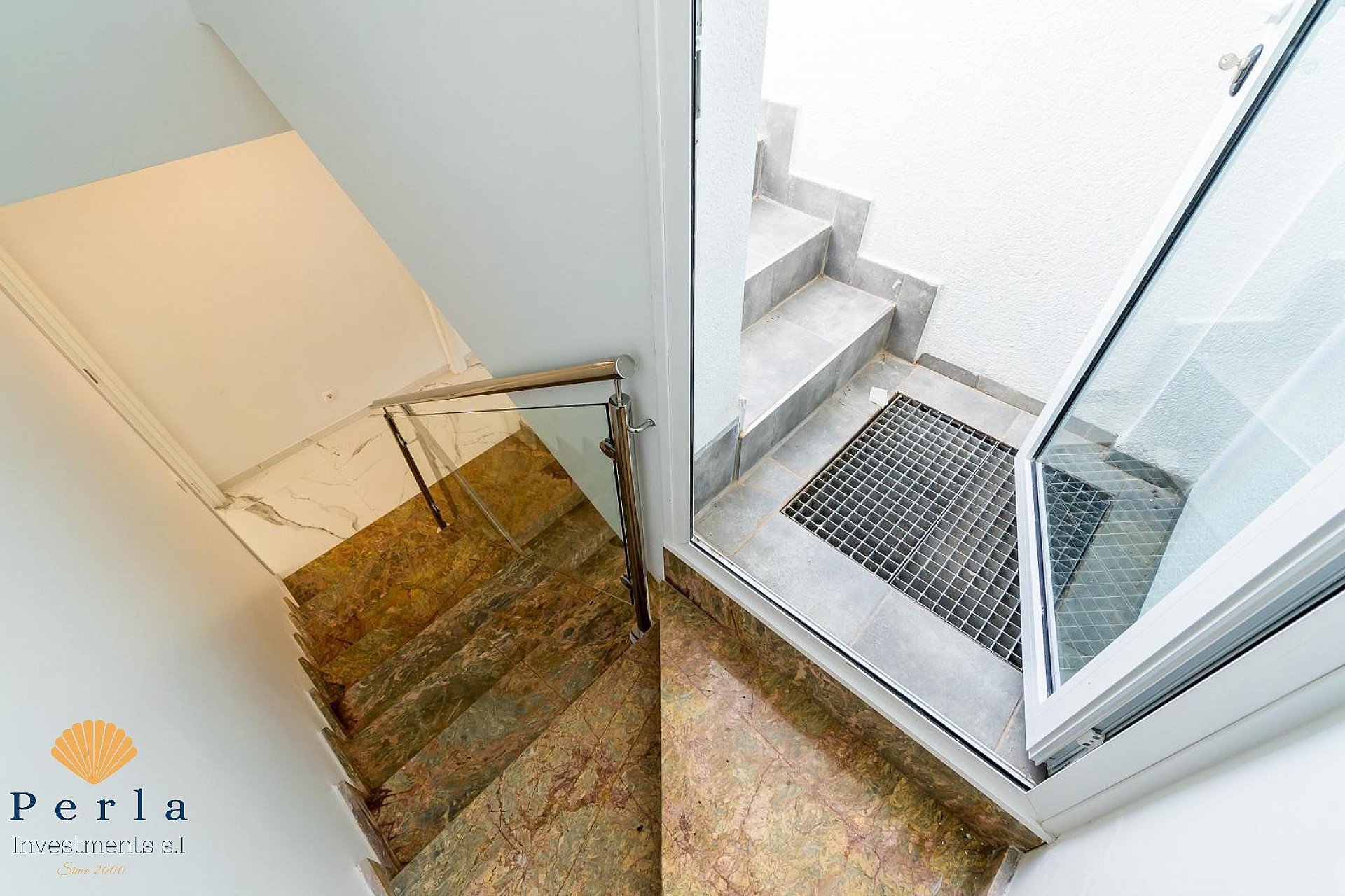 Obra nueva - Villa -
Villamartin