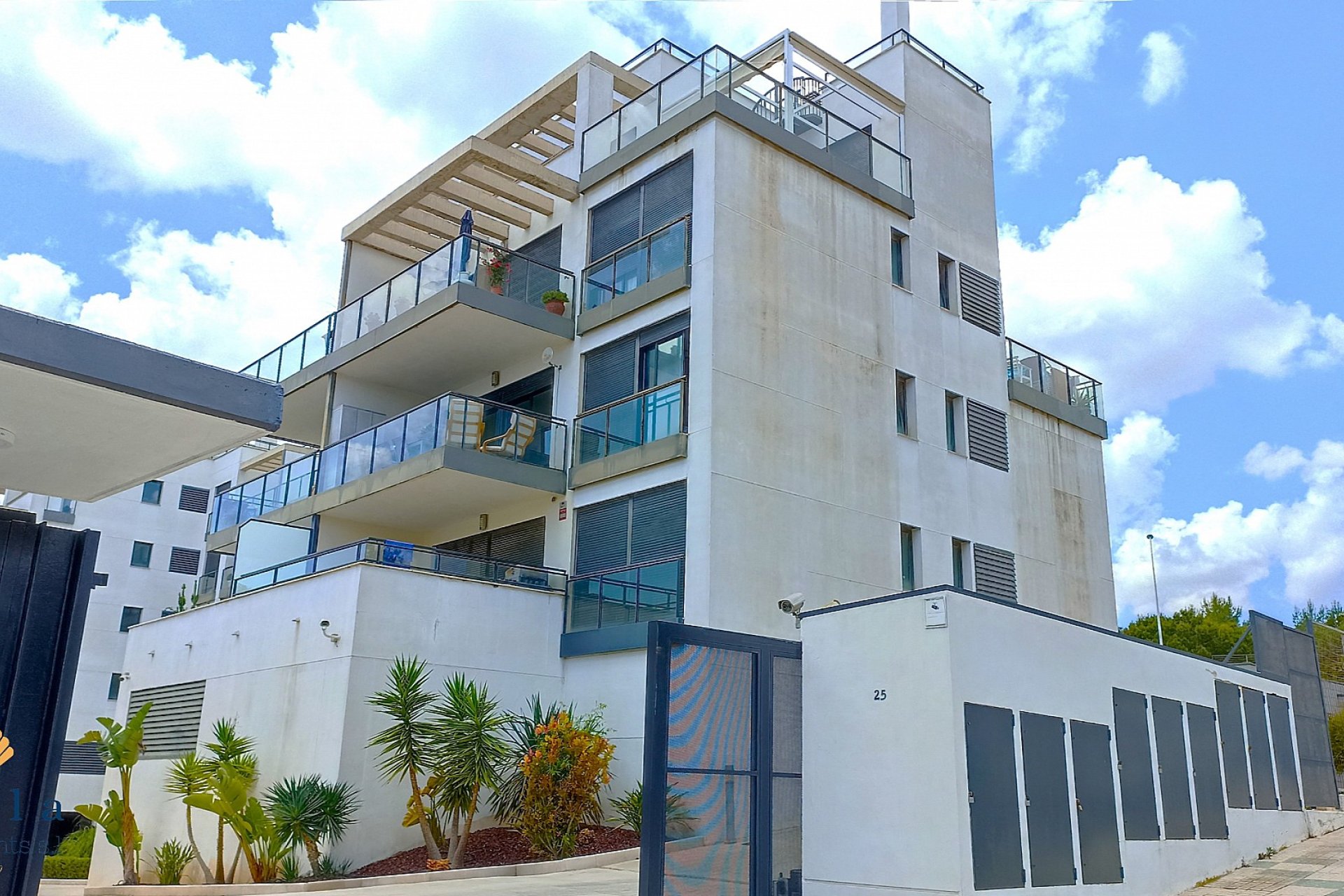 Resale - Apartment -
Campoamor