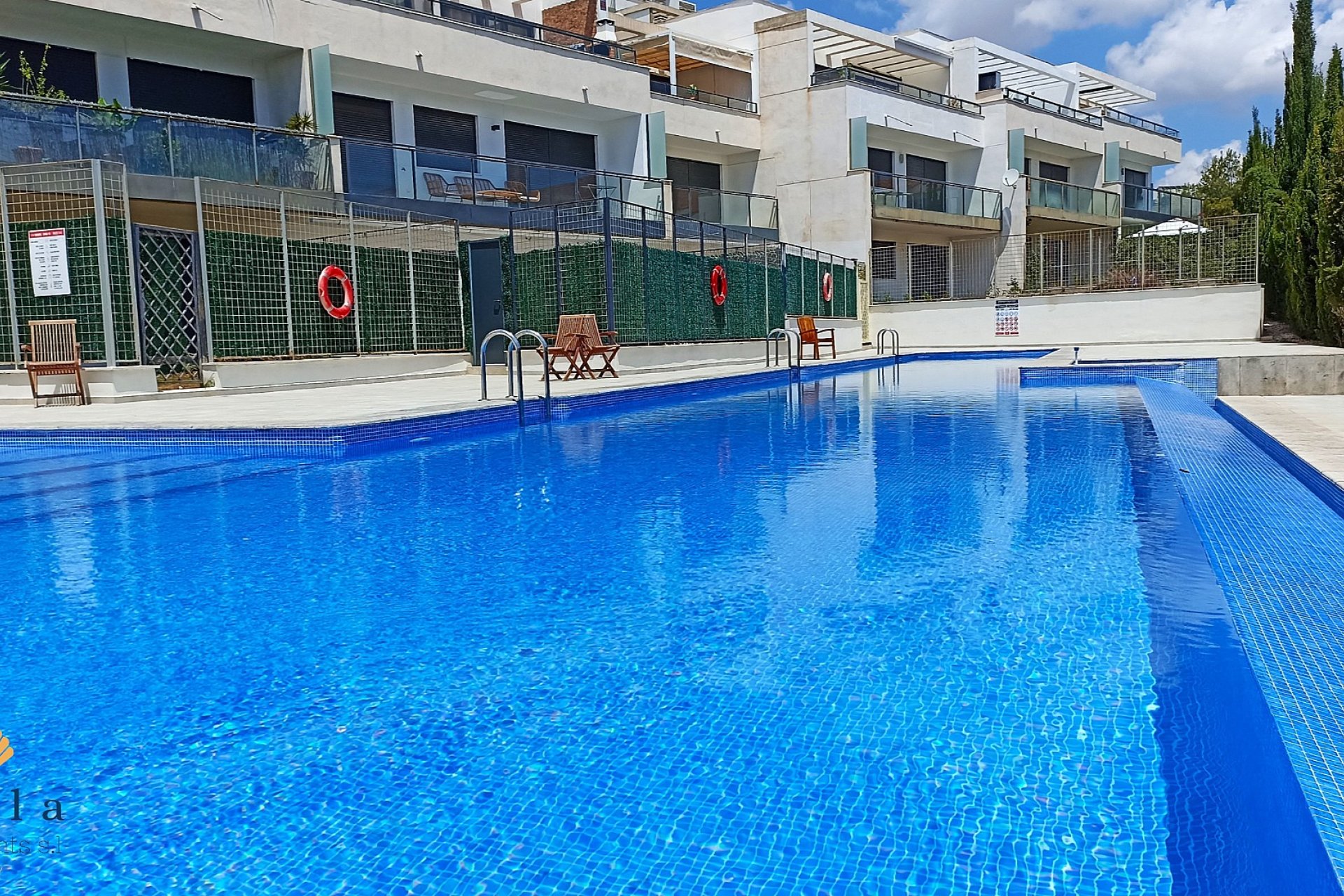Resale - Apartment -
Campoamor
