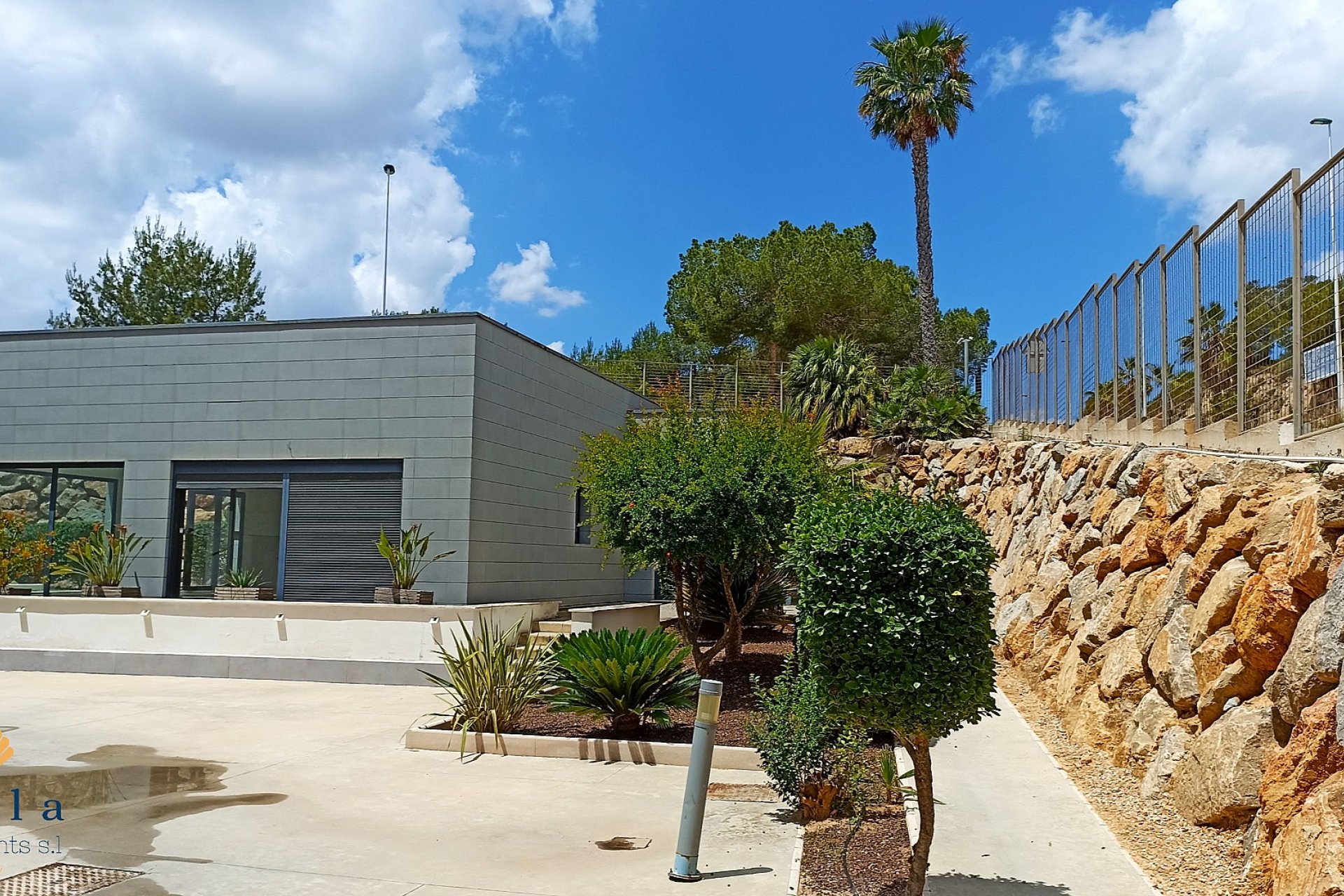 Resale - Apartment -
Campoamor