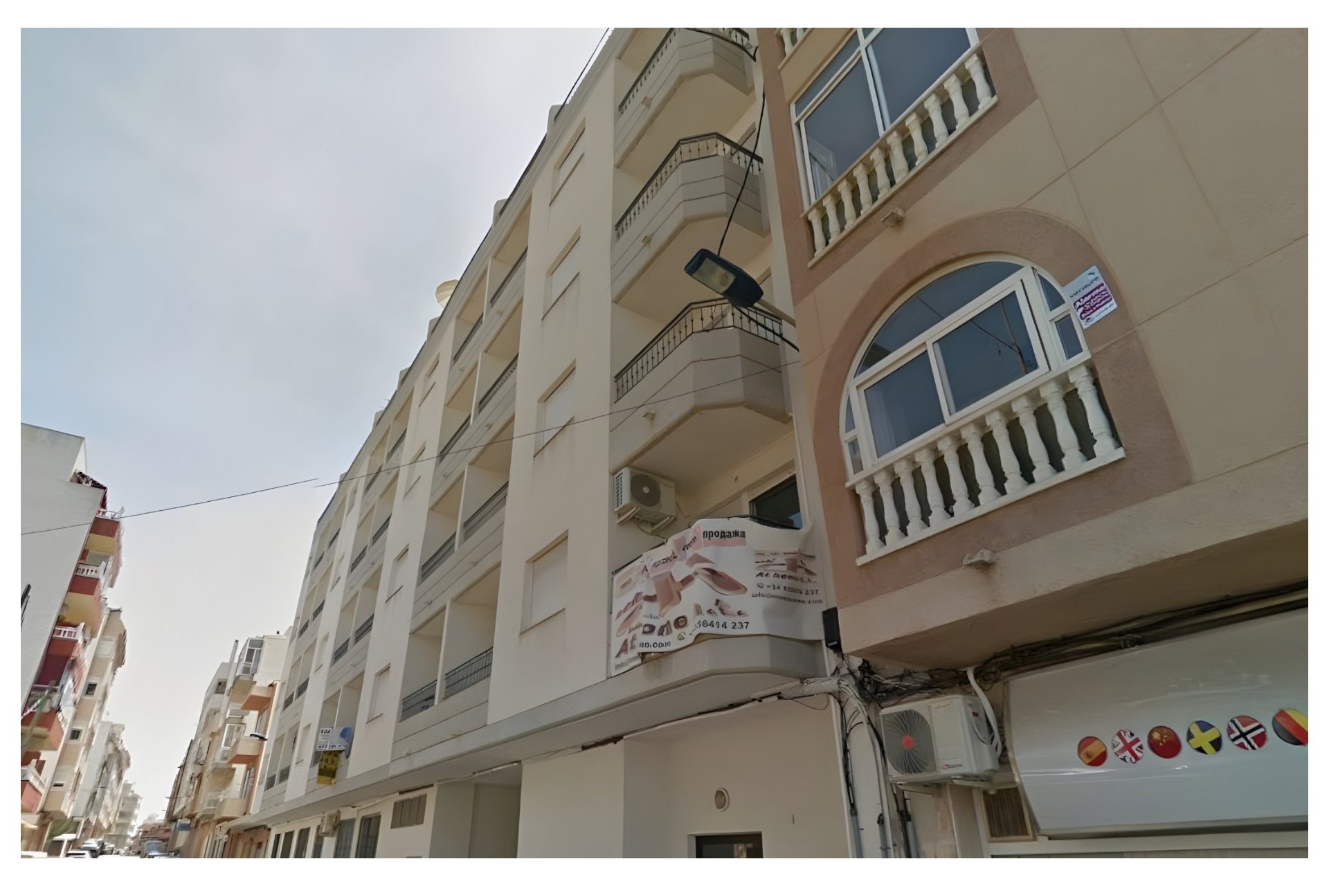 Resale - Apartment / flat -
Torrevieja