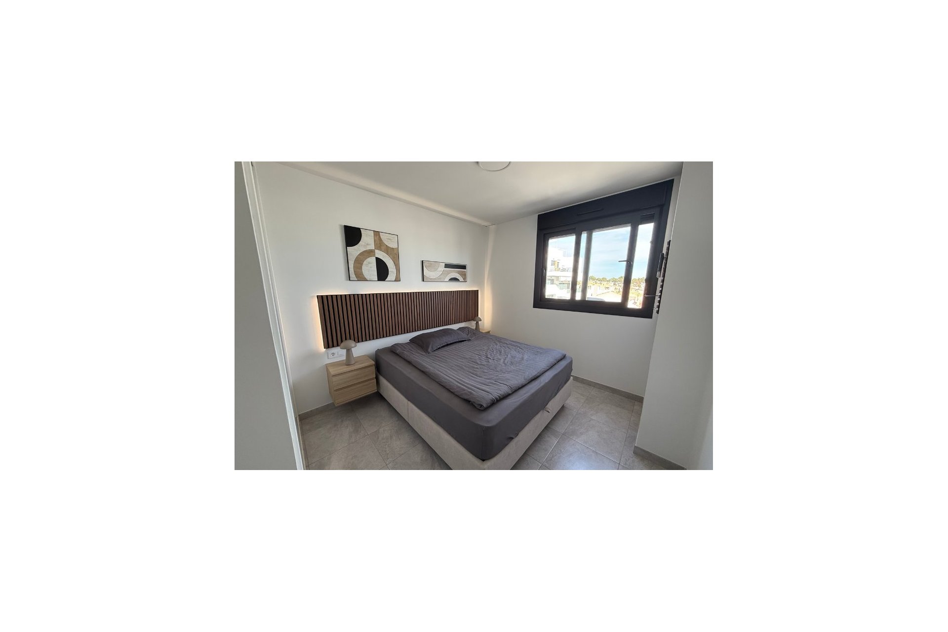 Resale - Apartment -
Villamartin