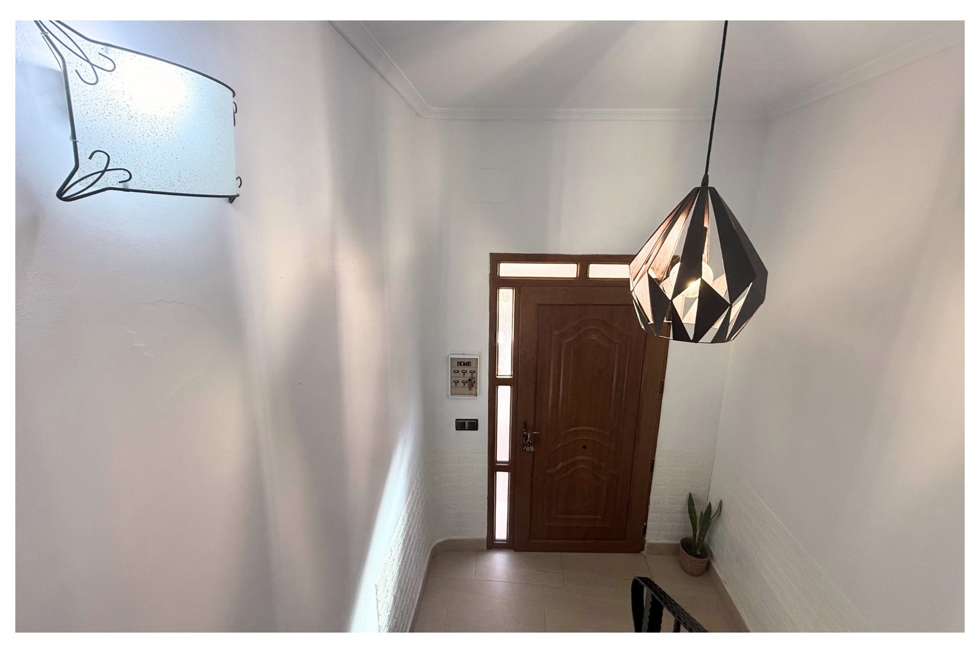 Resale - Semi Detached Villa -
San Miguel de Salinas