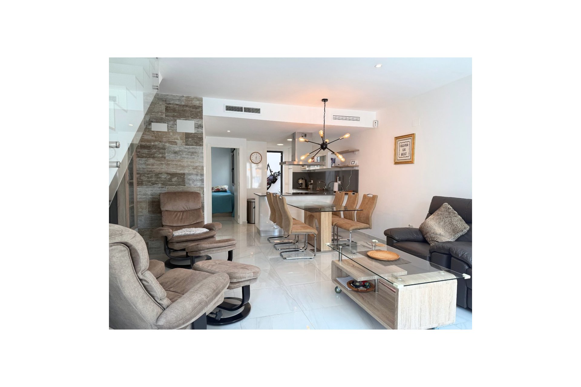 Resale - Townhouse -
Playa Flamenca