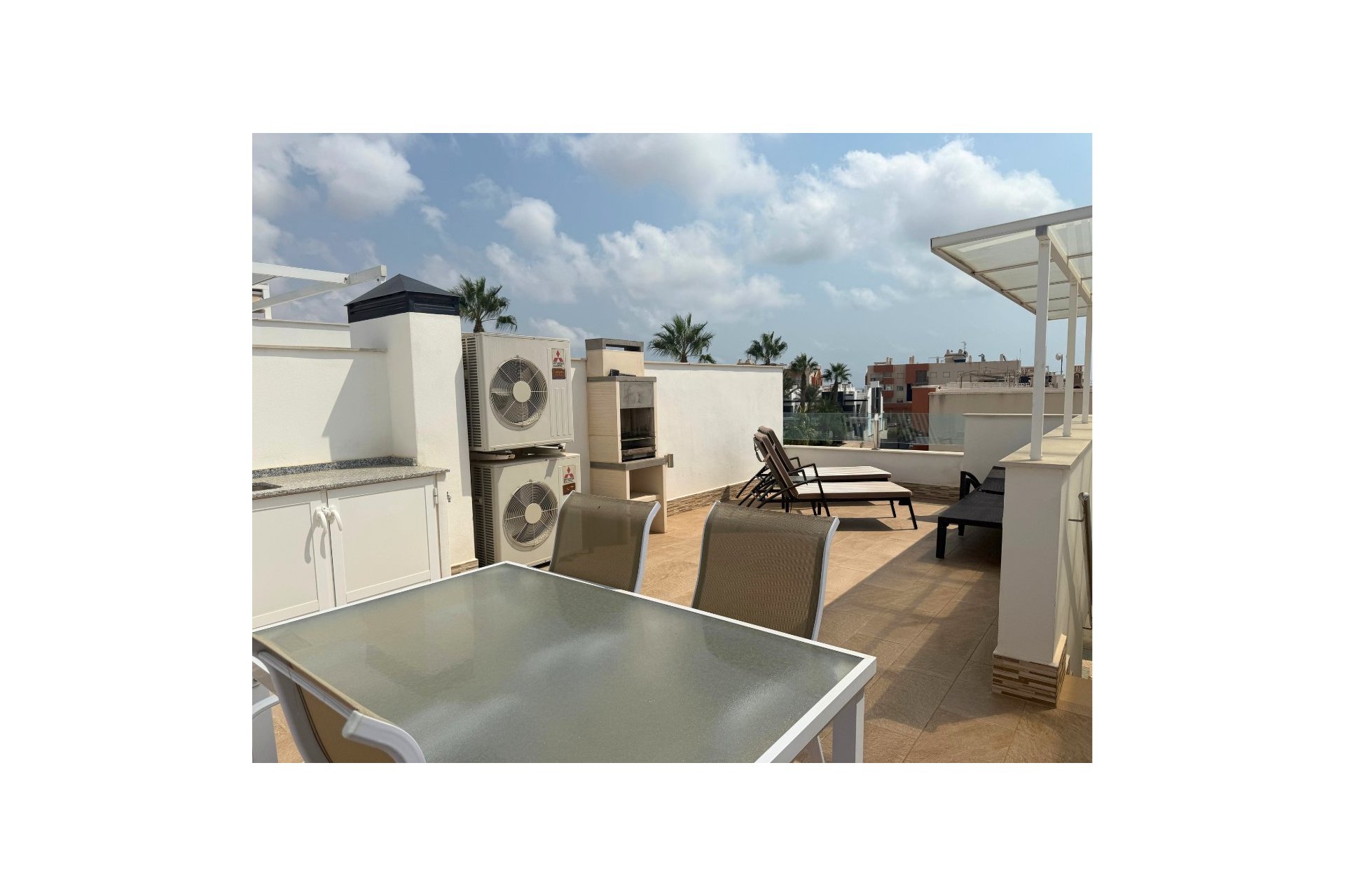 Resale - Townhouse -
Playa Flamenca