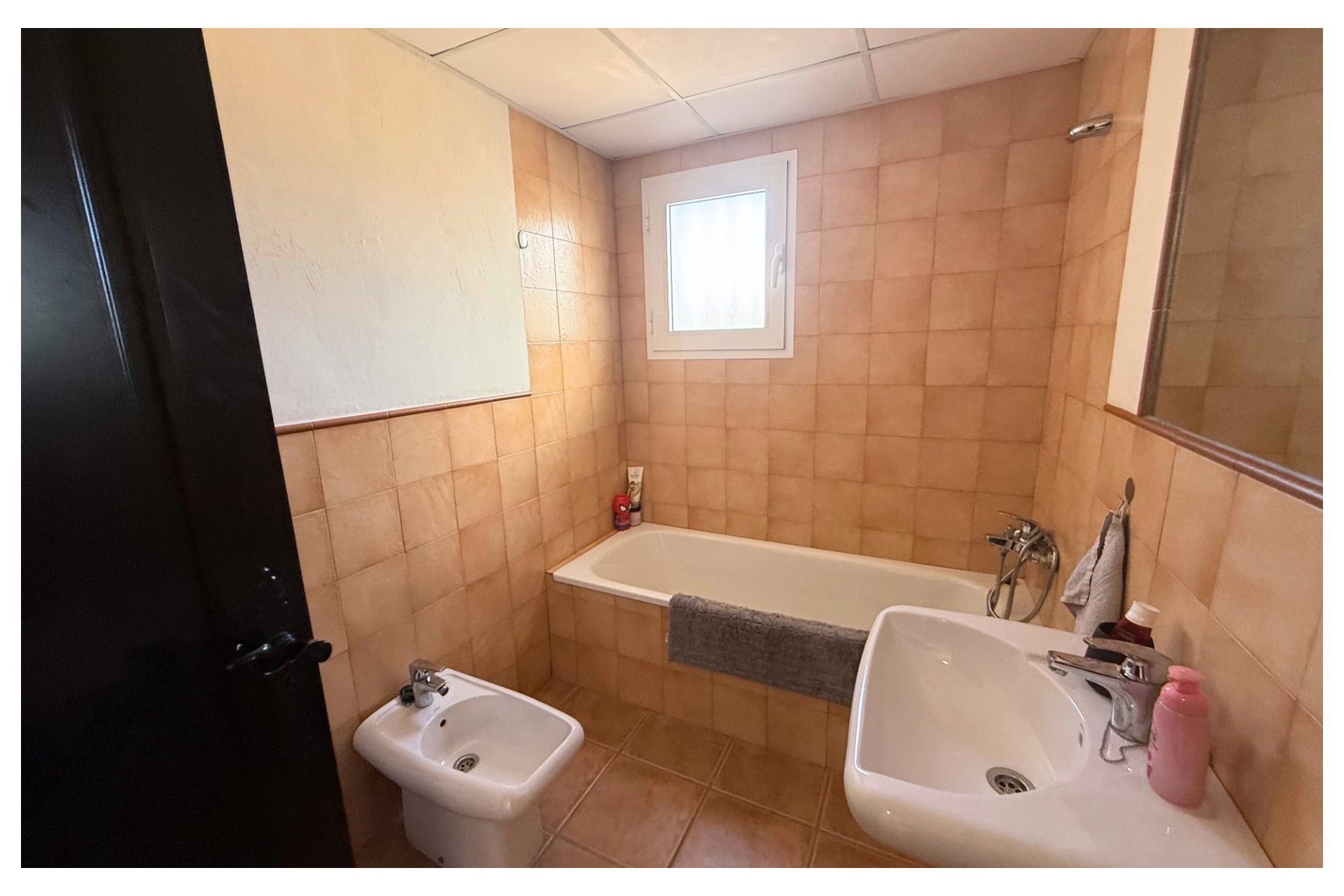 Resale - Villa -
Alhama