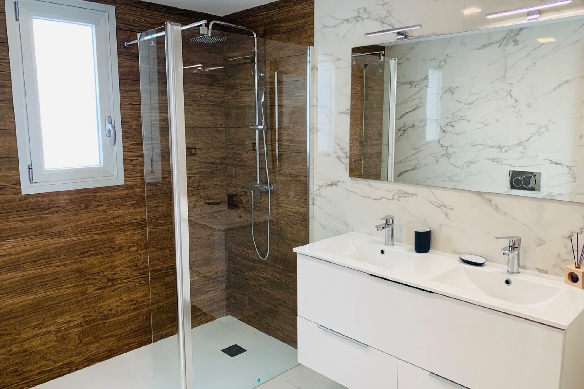 Resale - Villa -
El Raso