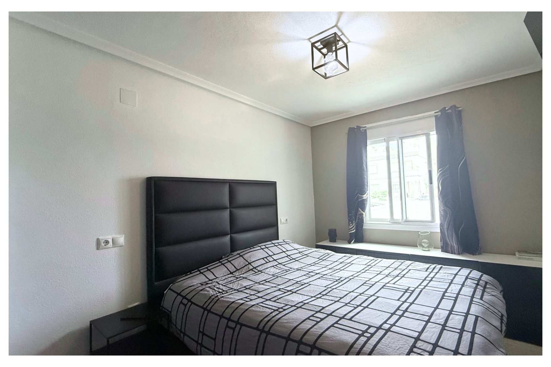 Resale - Villa / Semi semi-detached -
Torre Pacheco - Sierra Golf - Balsicas