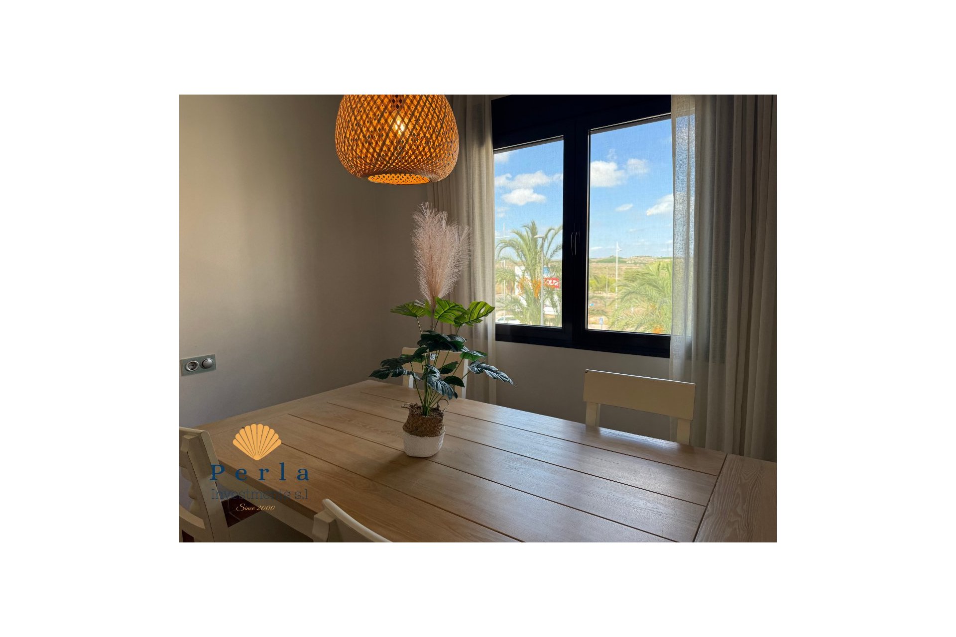 Reventa - Apartamento -
San Miguel de Salinas