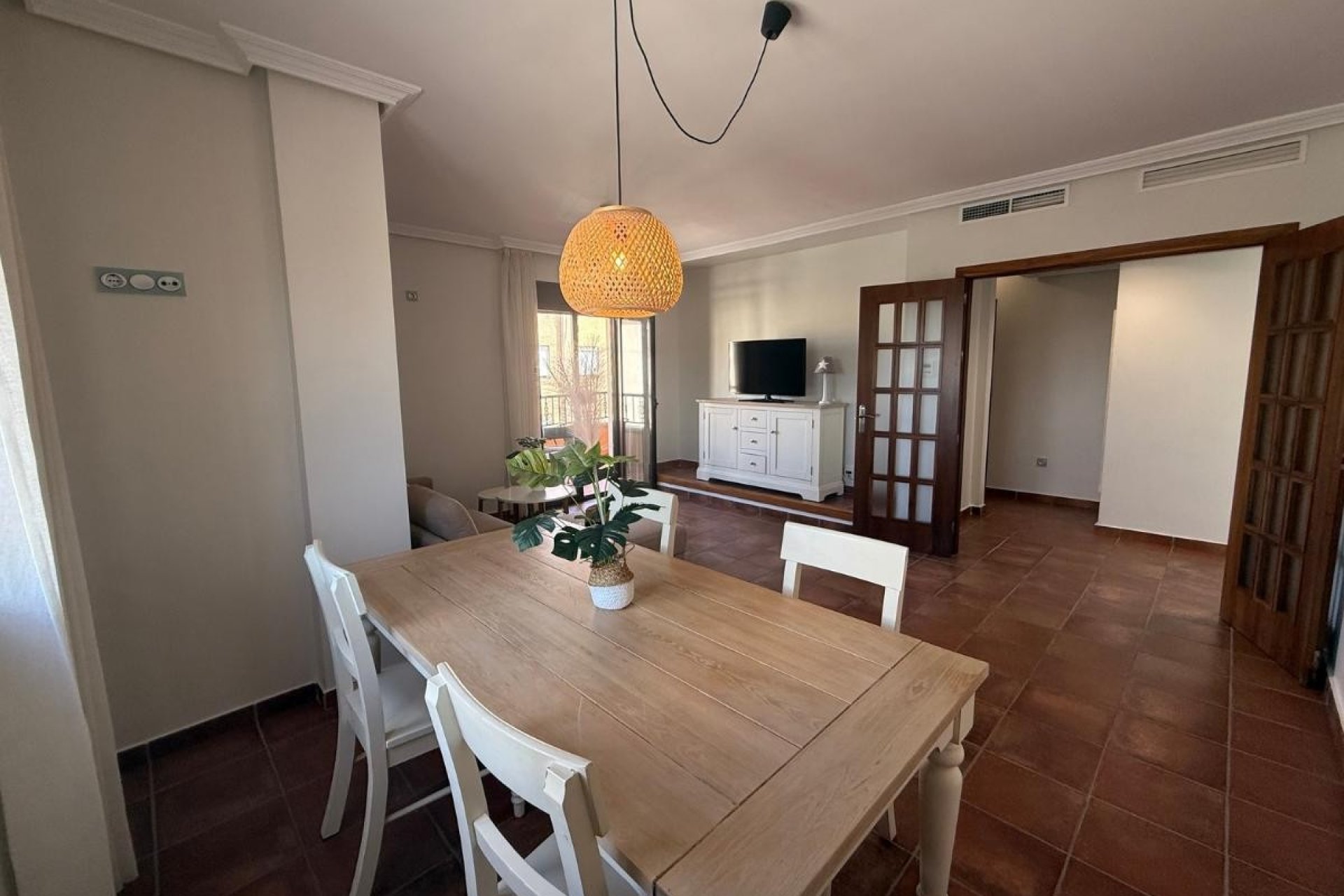 Reventa - Apartamento -
San Miguel de Salinas
